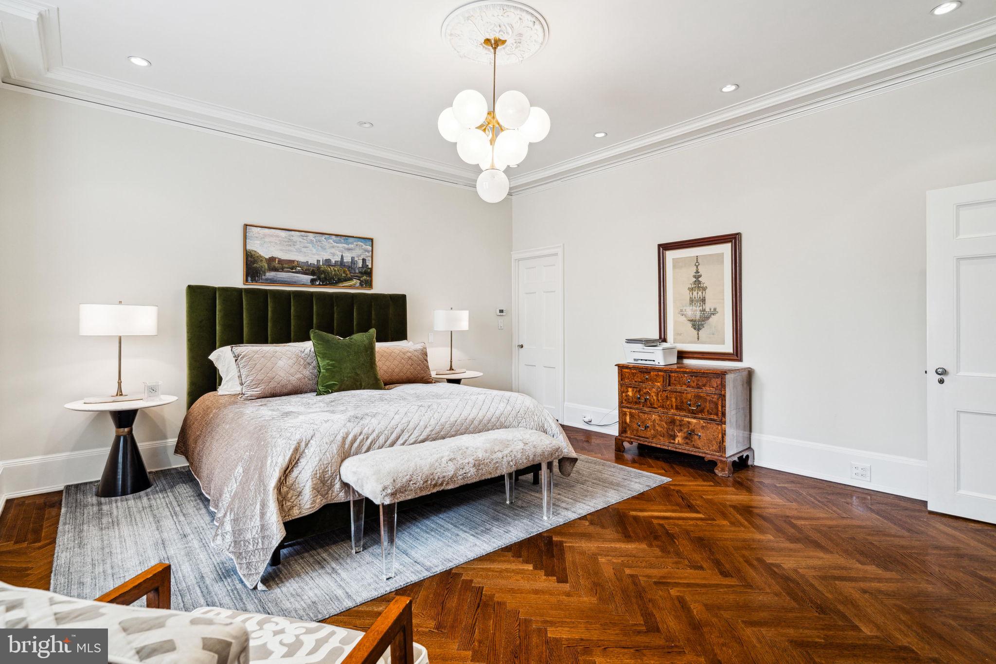 RITTENHOUSE SQUARE - Residential