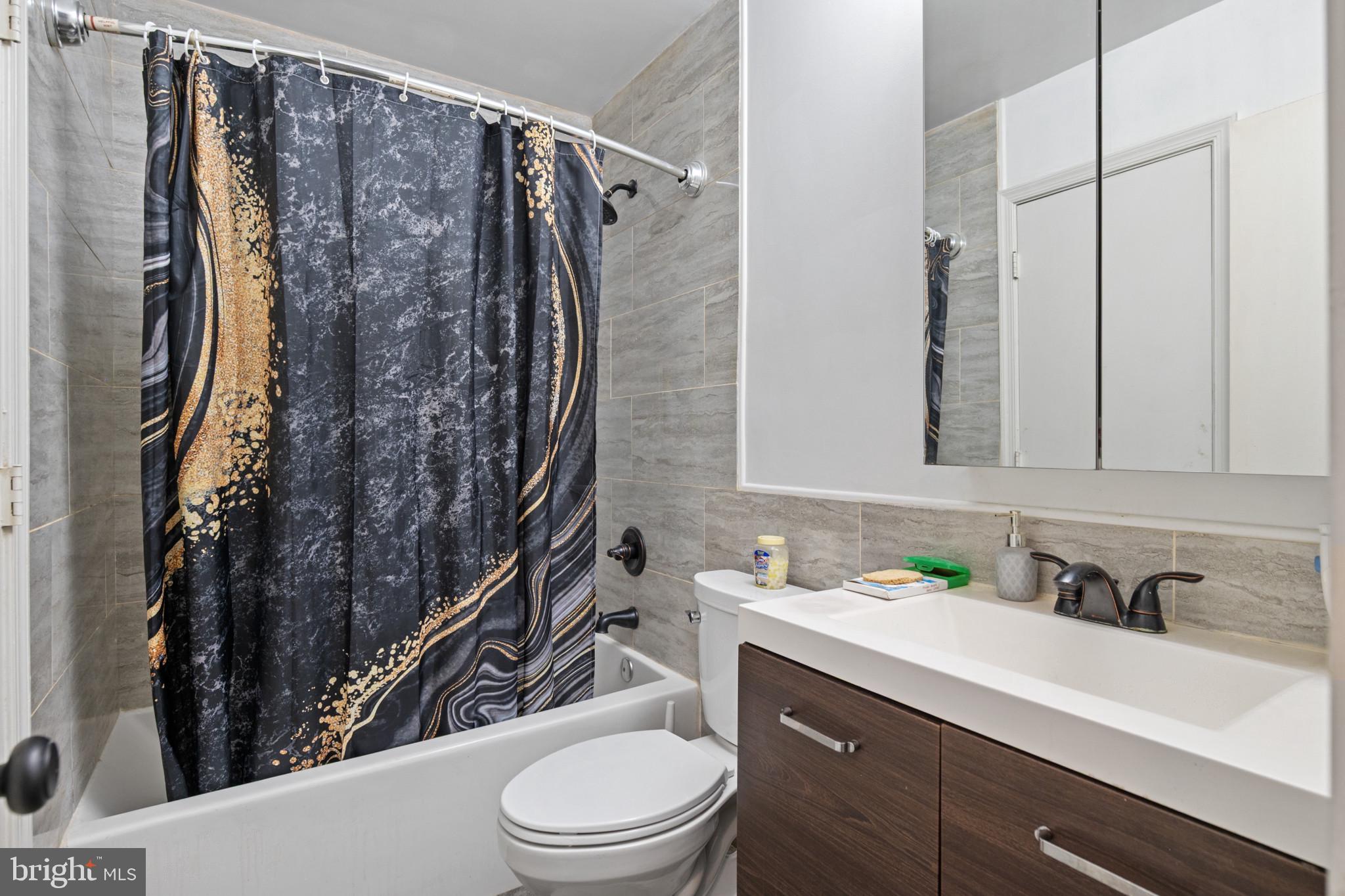 YORKSHIRE KNOLLS PLAT 9 - Residential