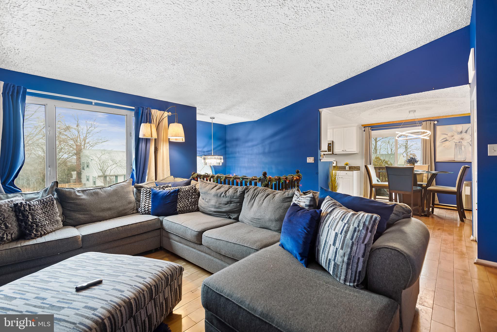 KINGS COURT - Residential