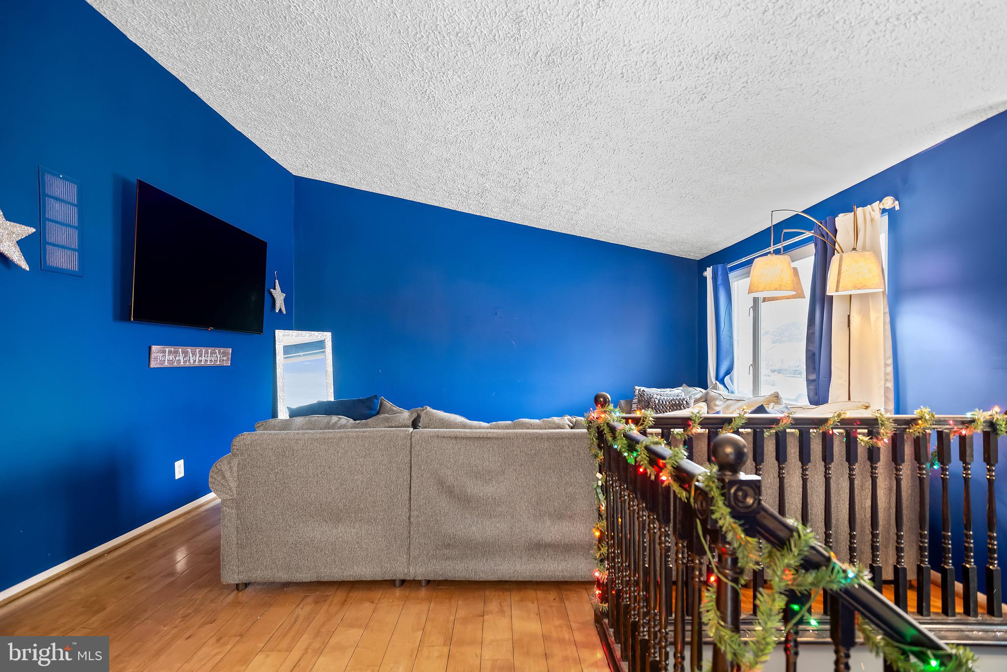 KINGS COURT - Residential