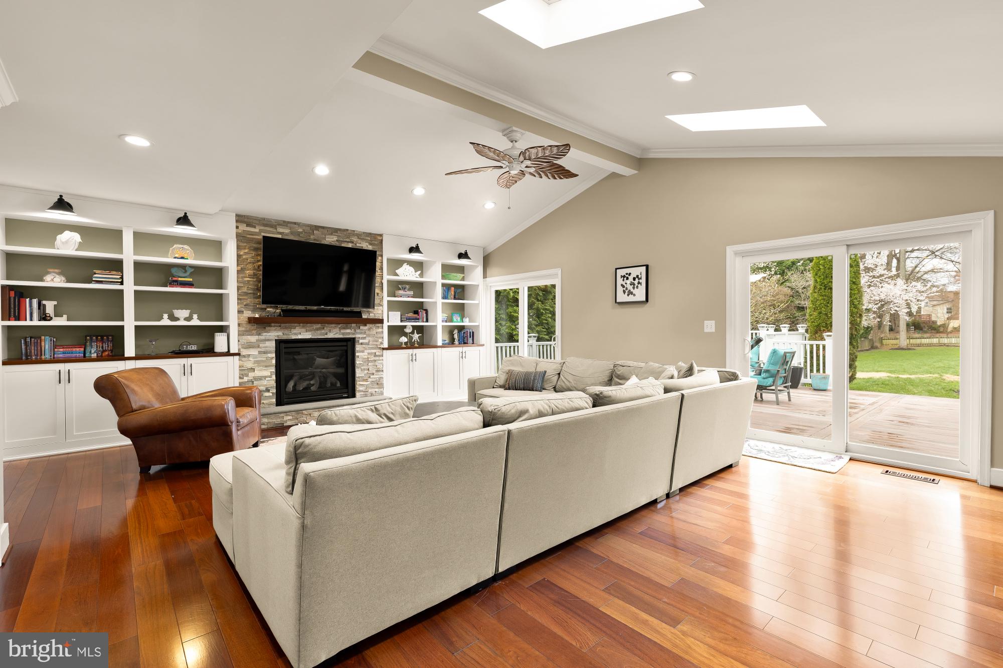 316 OWAISSA ROAD SE