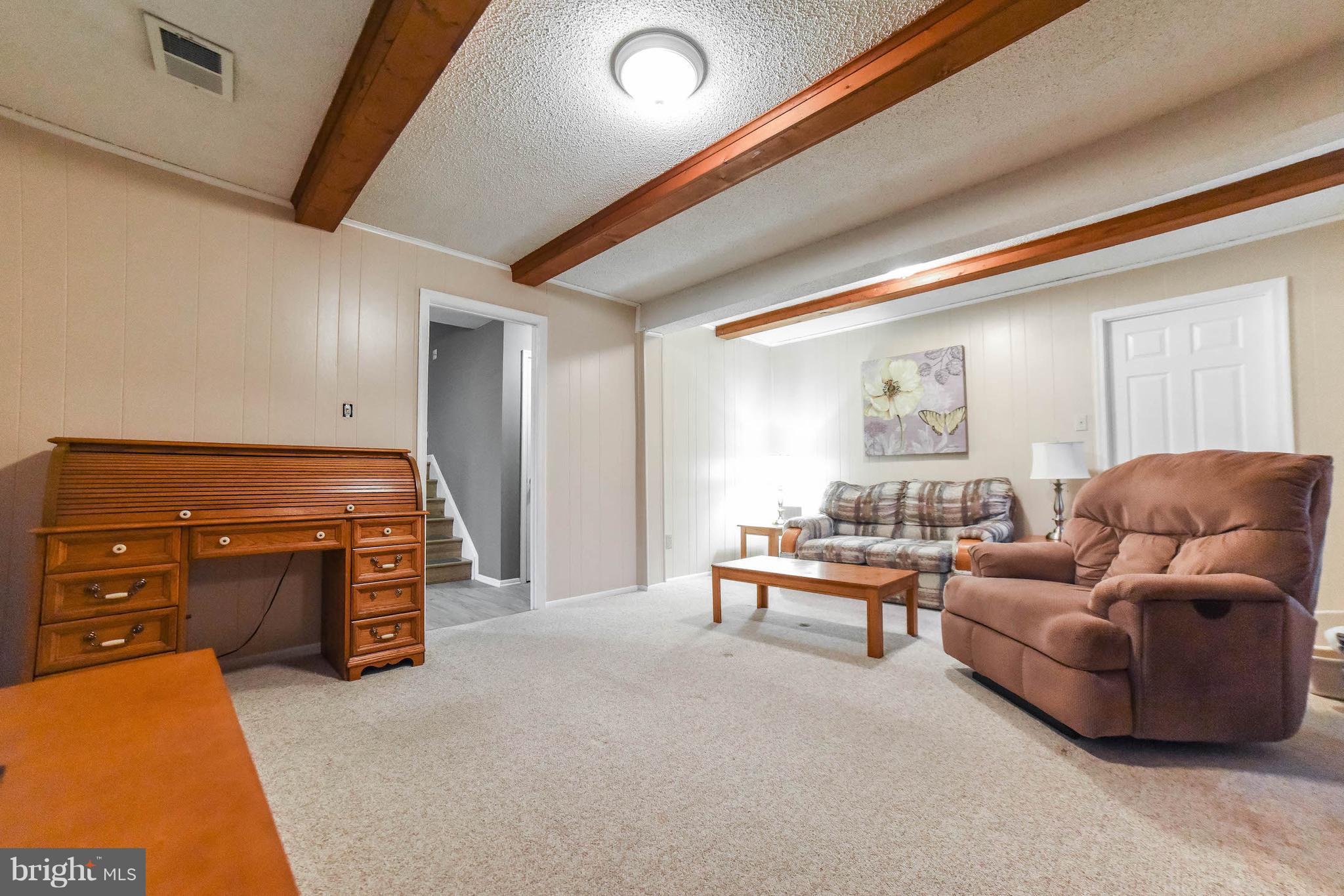 COUNTRY CLUB SOUTH - Residential