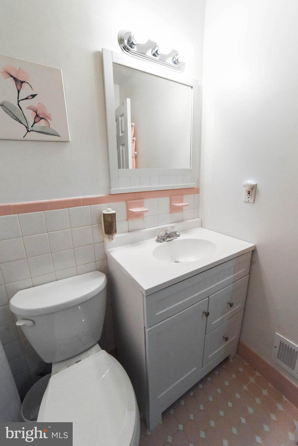 COUNTRY CLUB SOUTH - Residential