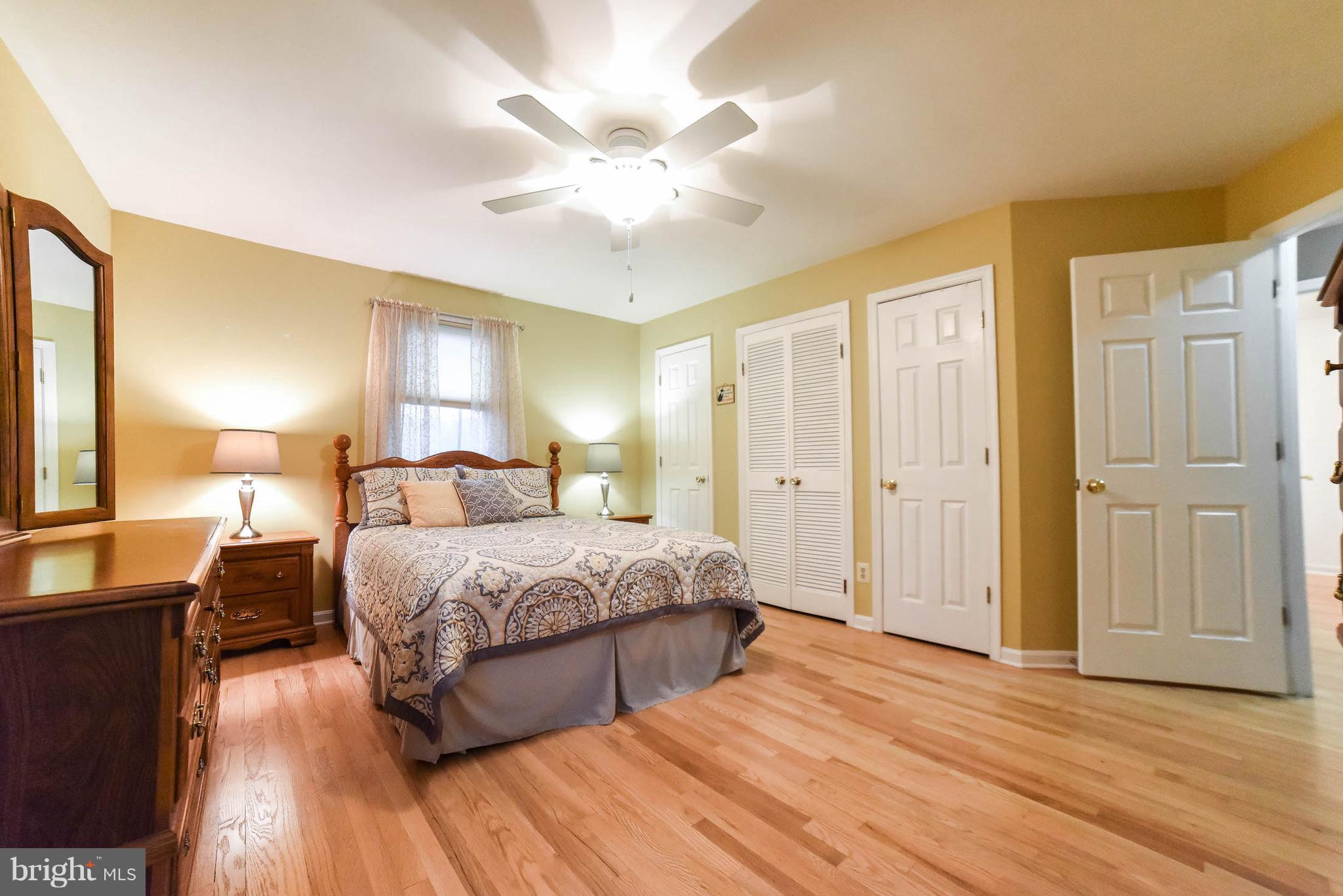 COUNTRY CLUB SOUTH - Residential