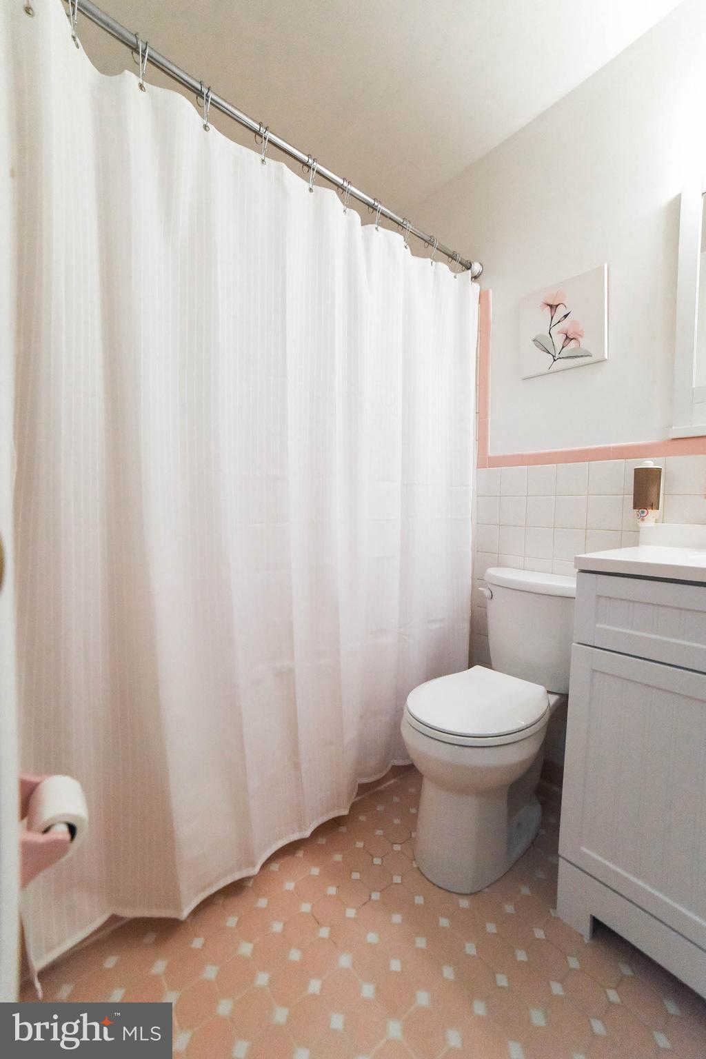 COUNTRY CLUB SOUTH - Residential