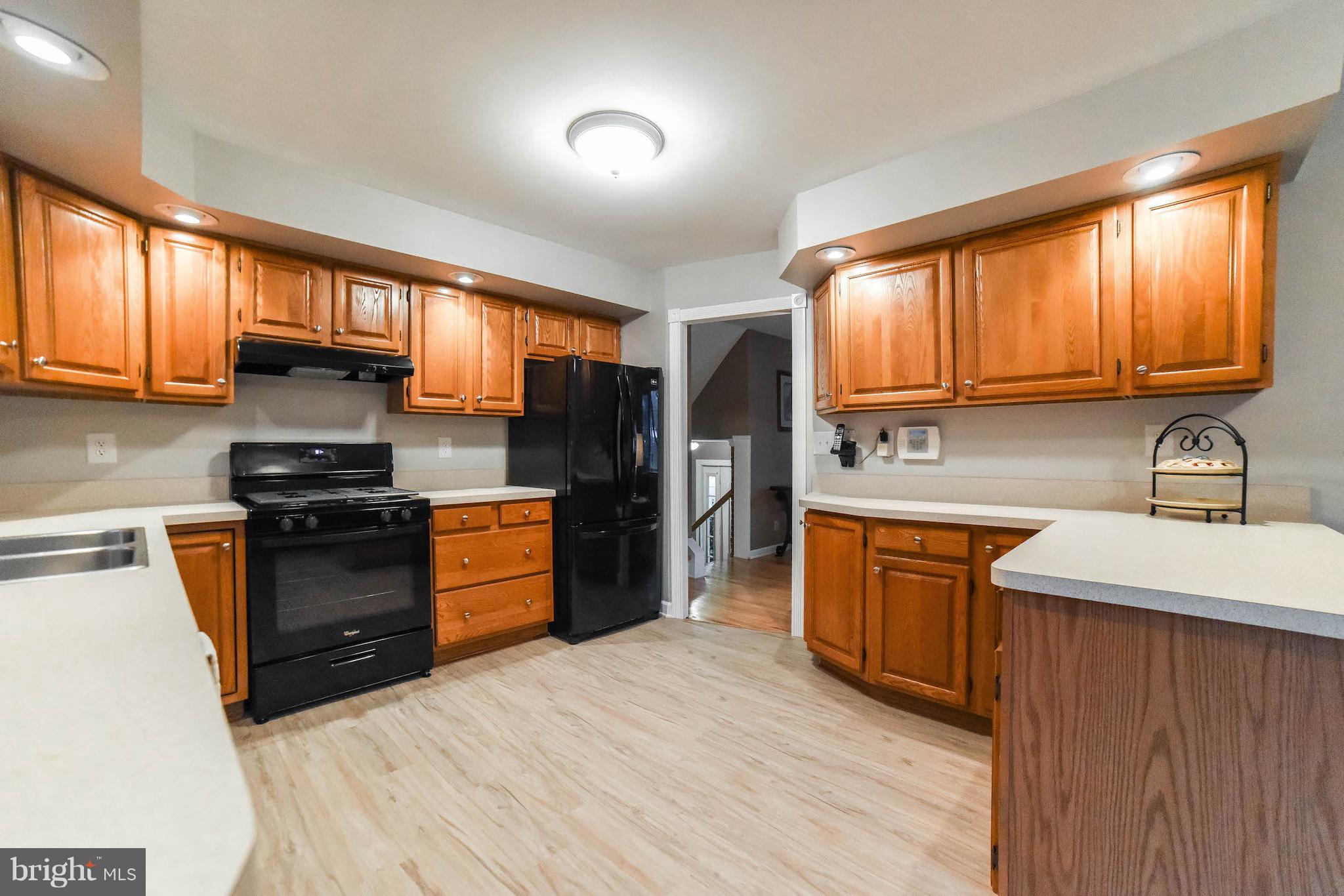 COUNTRY CLUB SOUTH - Residential