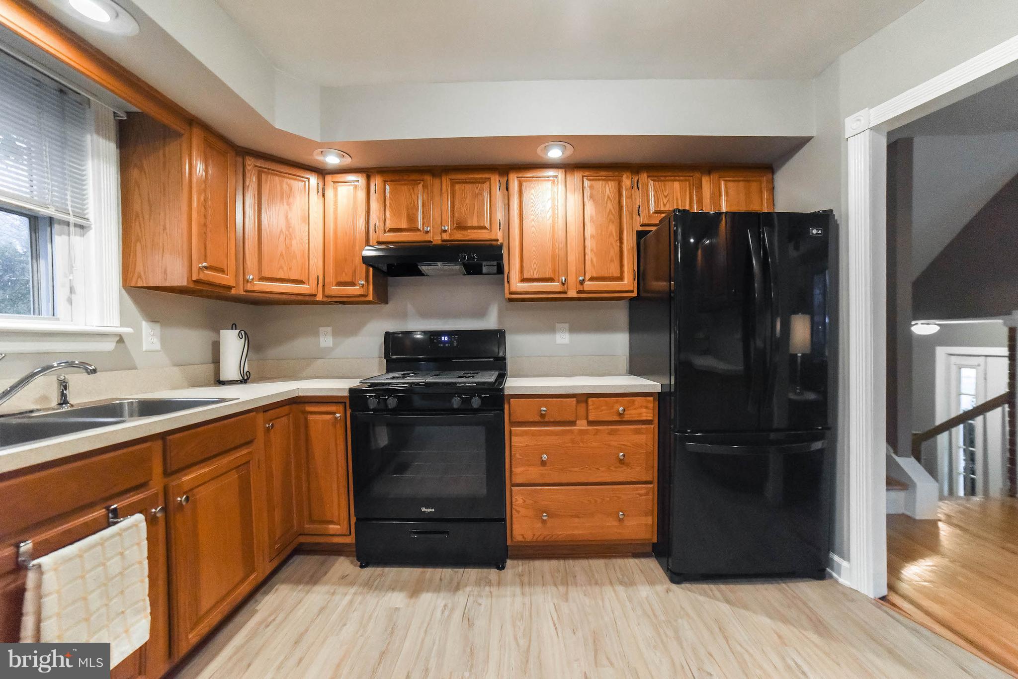 COUNTRY CLUB SOUTH - Residential