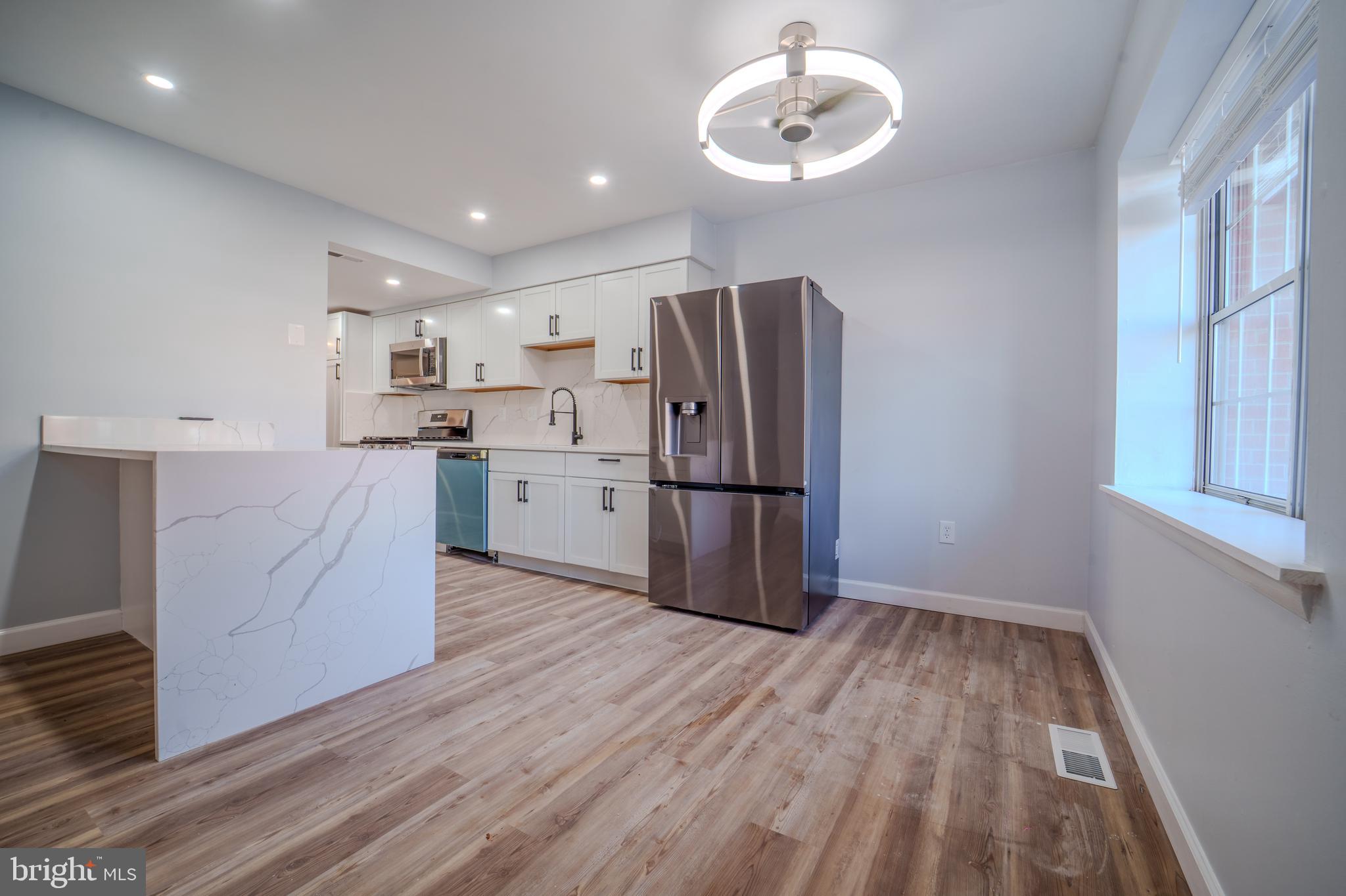 DALE CITY - Residential