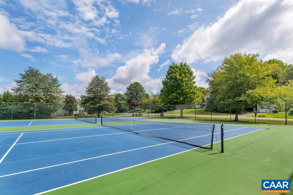 LAKE REYNOVIA - Residential