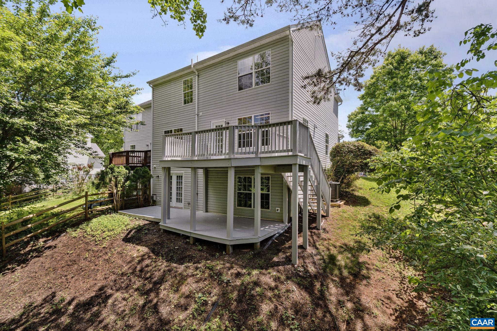 LAKE REYNOVIA - Residential