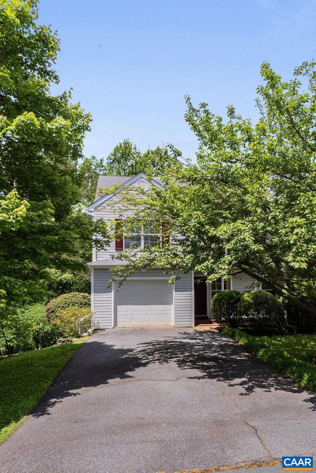 LAKE REYNOVIA - Residential