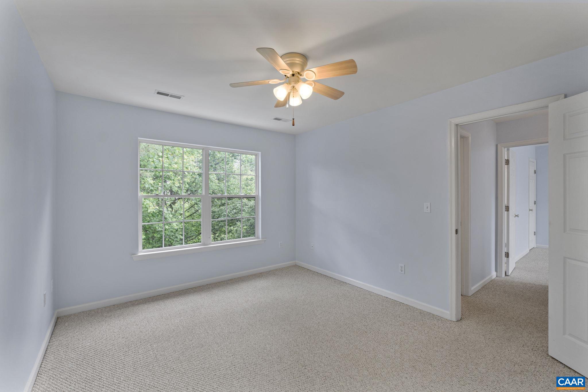 LAKE REYNOVIA - Residential