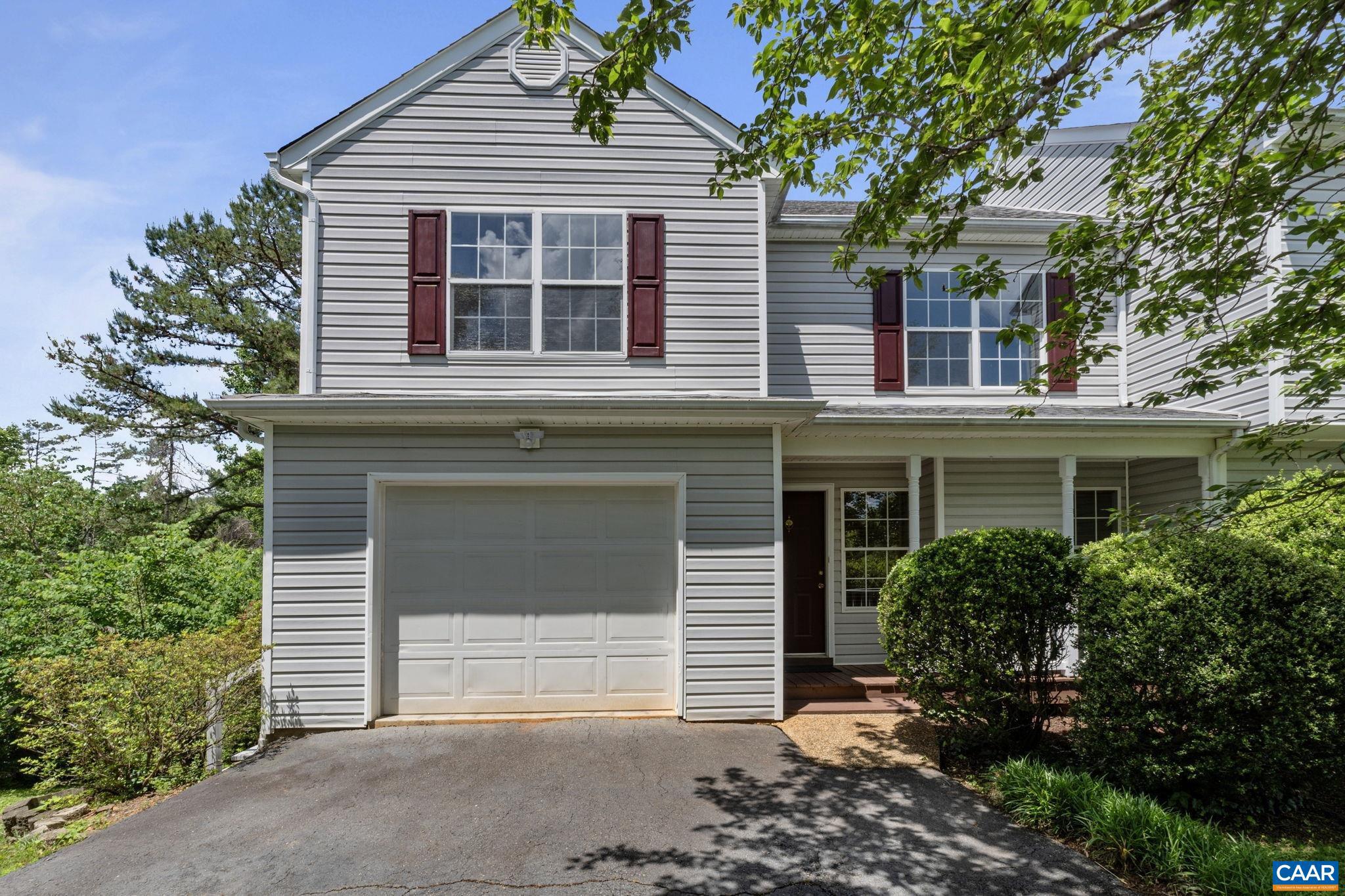 LAKE REYNOVIA - Residential