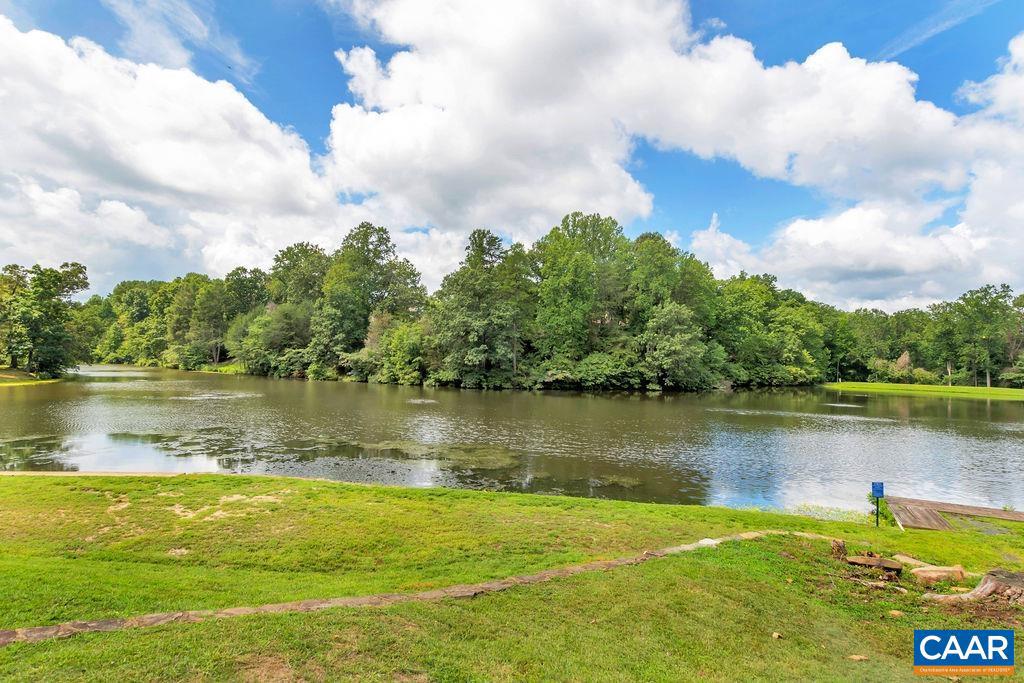 LAKE REYNOVIA - Residential