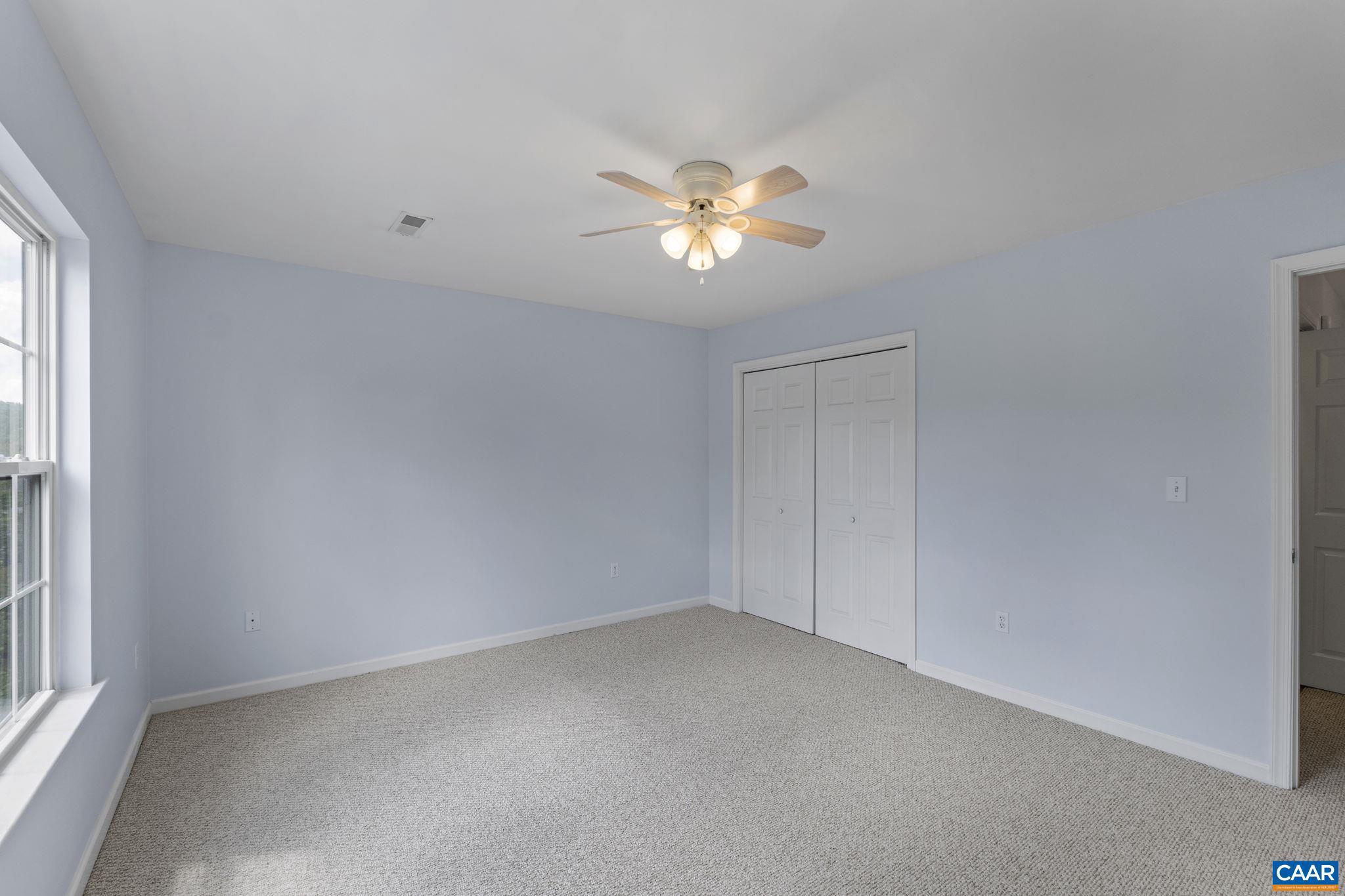 LAKE REYNOVIA - Residential