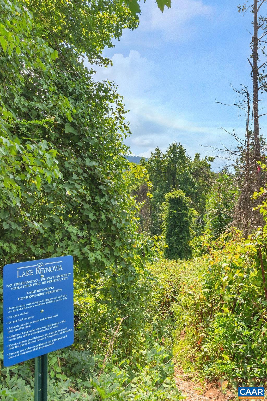 LAKE REYNOVIA - Residential