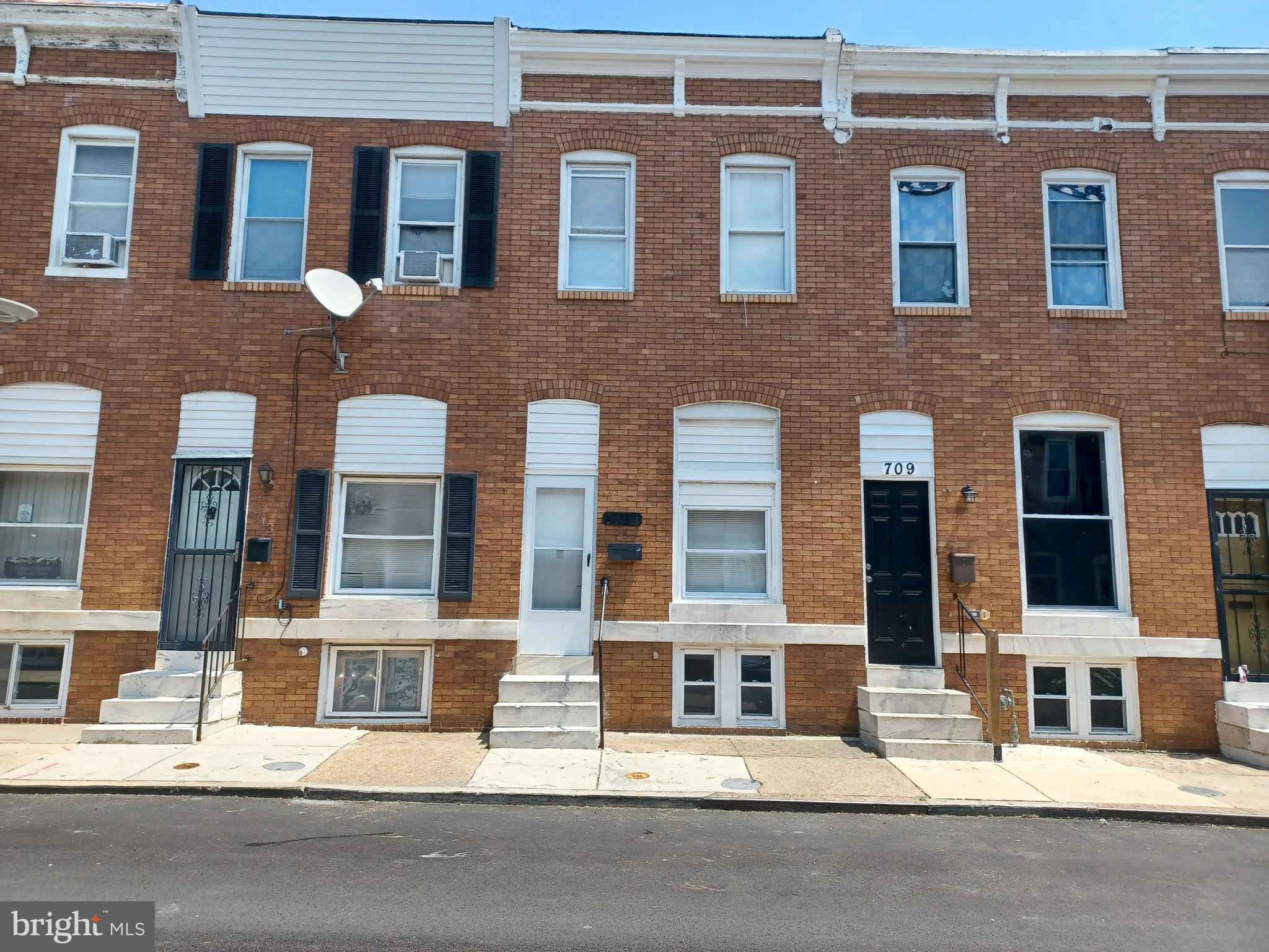 NORTH PATTERSON PARK - Residential Lease