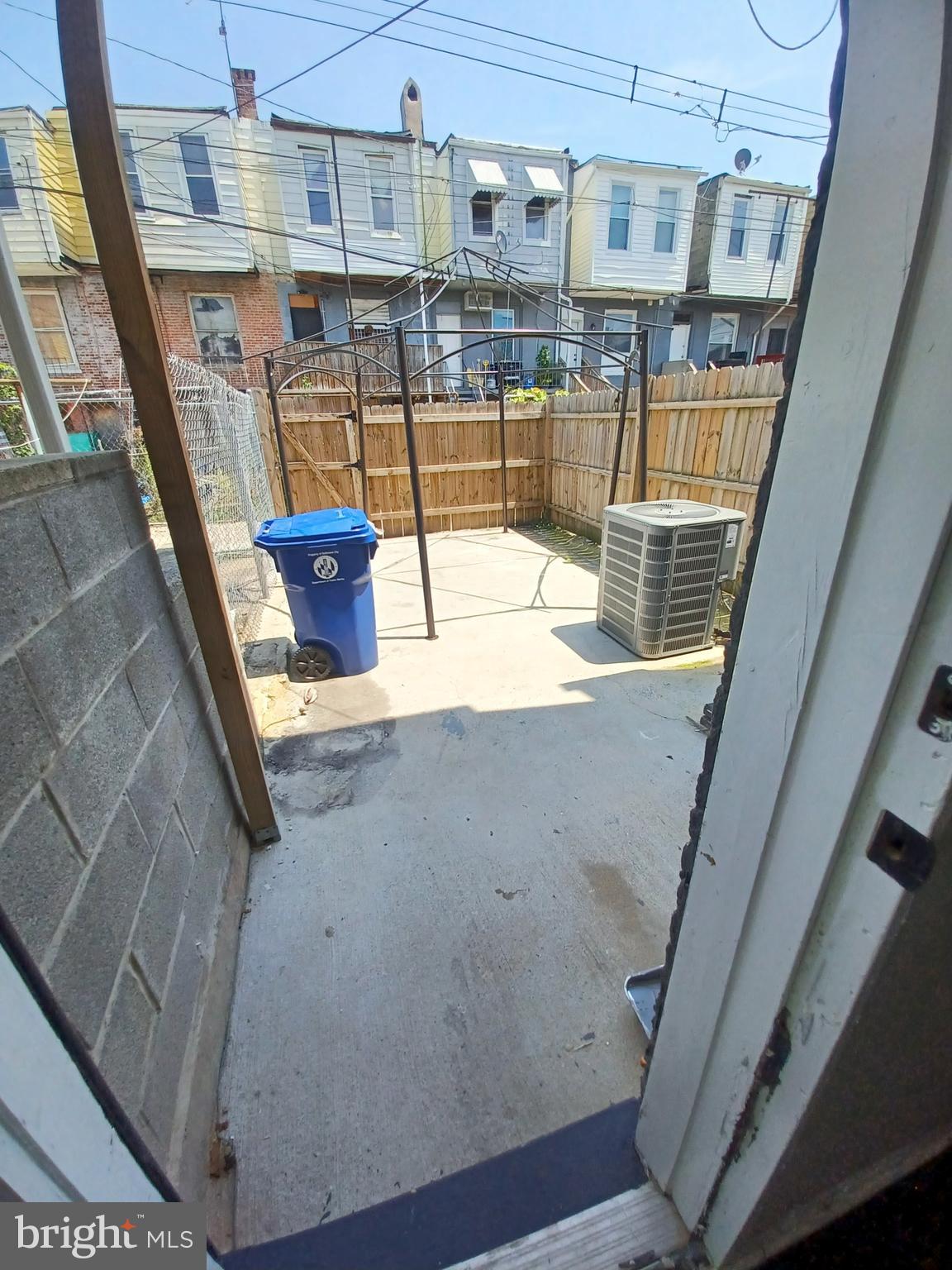 NORTH PATTERSON PARK - Residential Lease