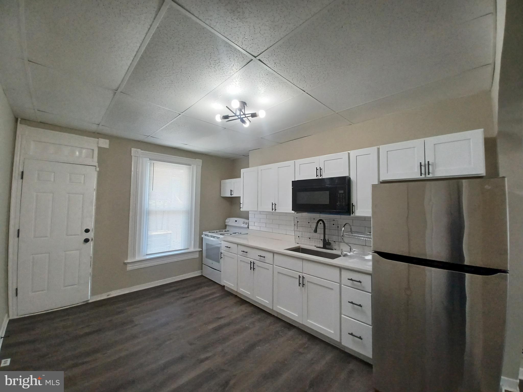 NORTH PATTERSON PARK - Residential Lease