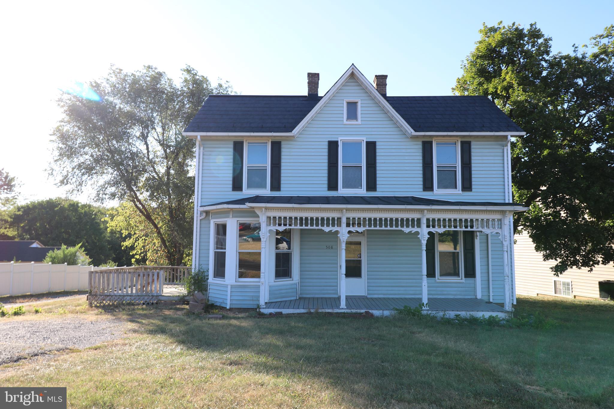 DEVINSHIRE VILLAGE - Residential Lease