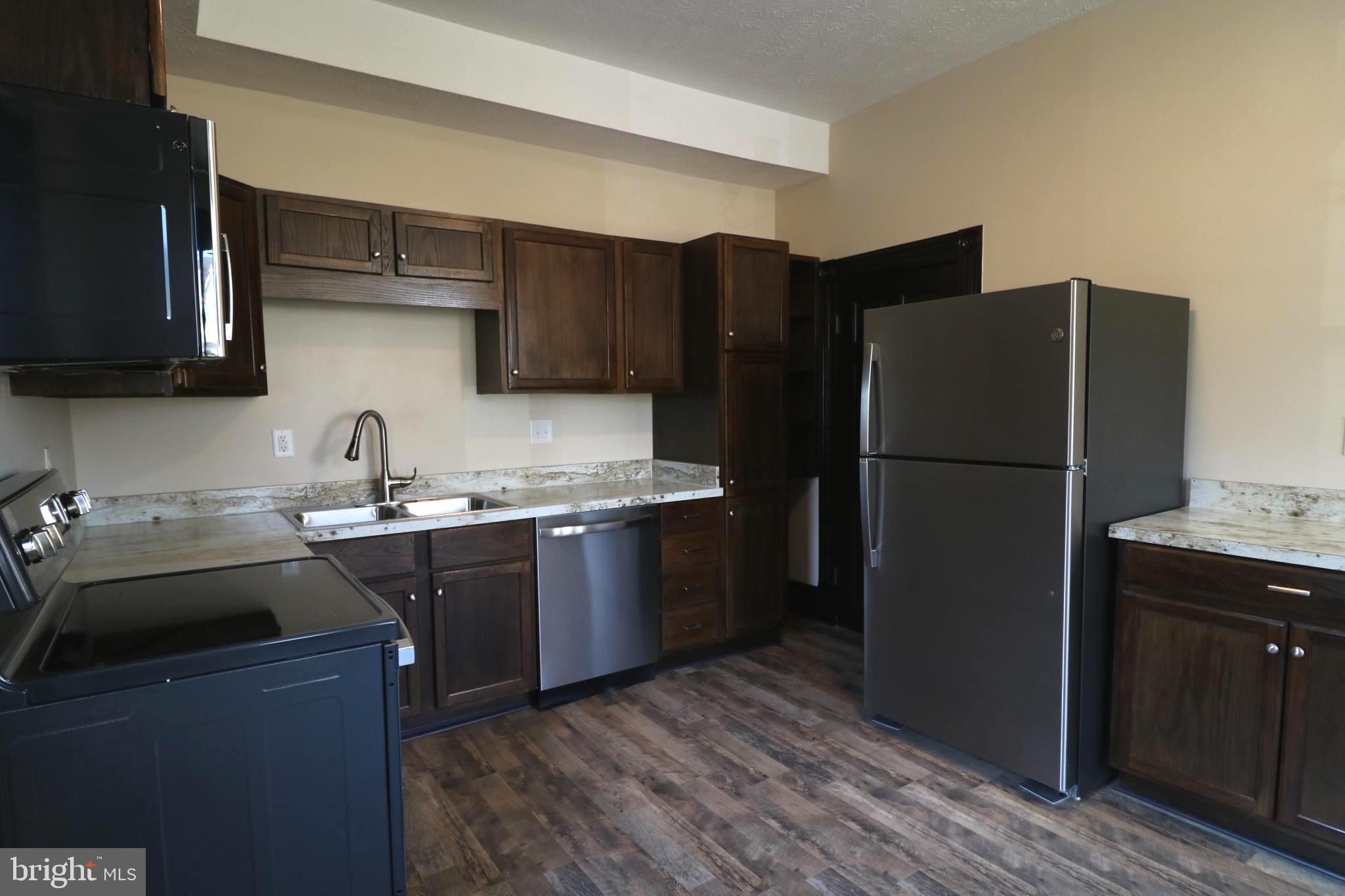 DEVINSHIRE VILLAGE - Residential Lease