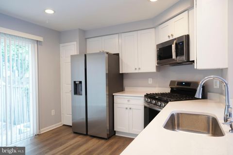 Tiny photo for 14717 Basingstoke Loop, CENTREVILLE, VA 20120 (MLS # VAFX2305846)