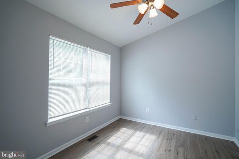 Tiny photo for 14717 Basingstoke Loop, CENTREVILLE, VA 20120 (MLS # VAFX2305846)
