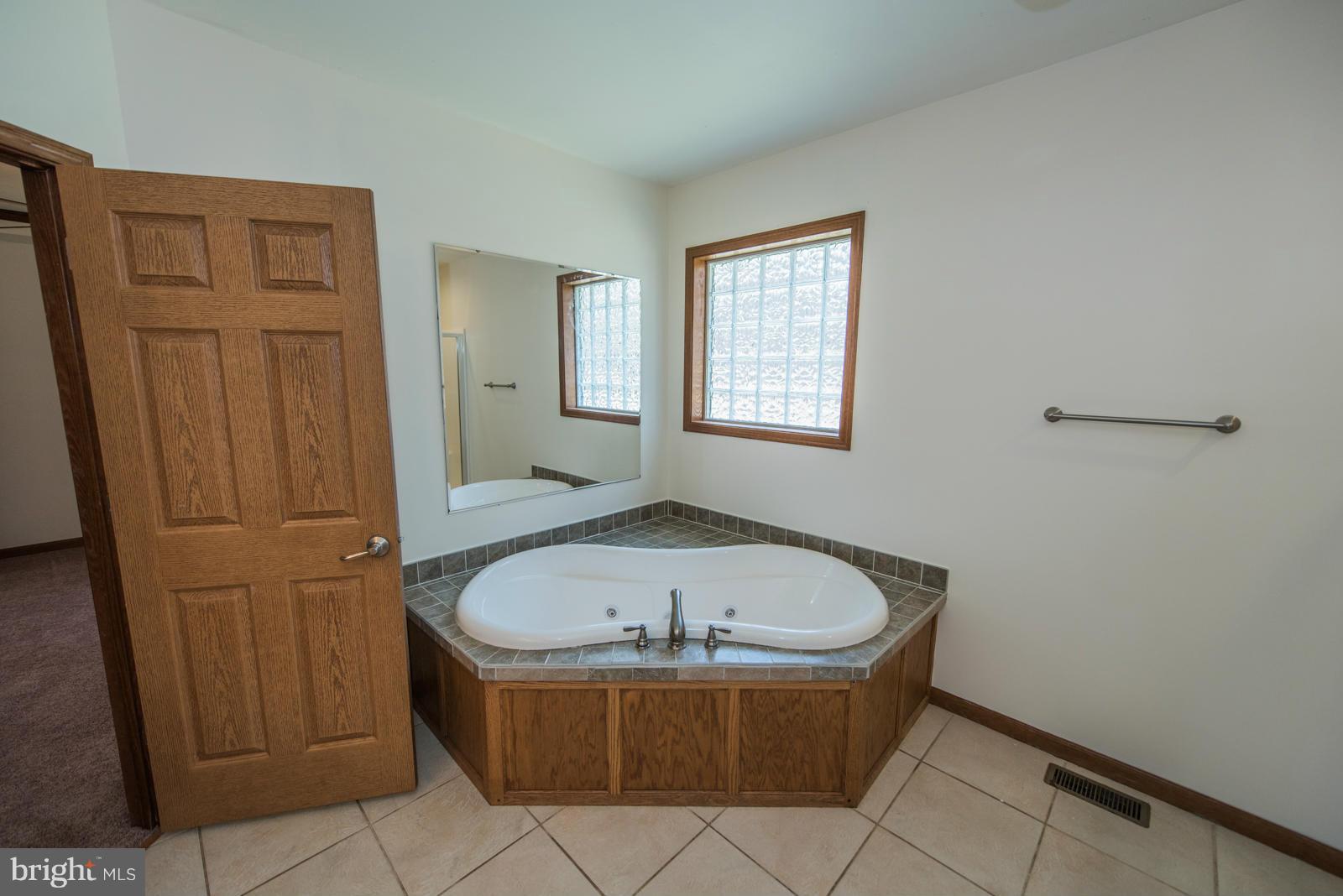 COLD SPRING FOREST - Residential