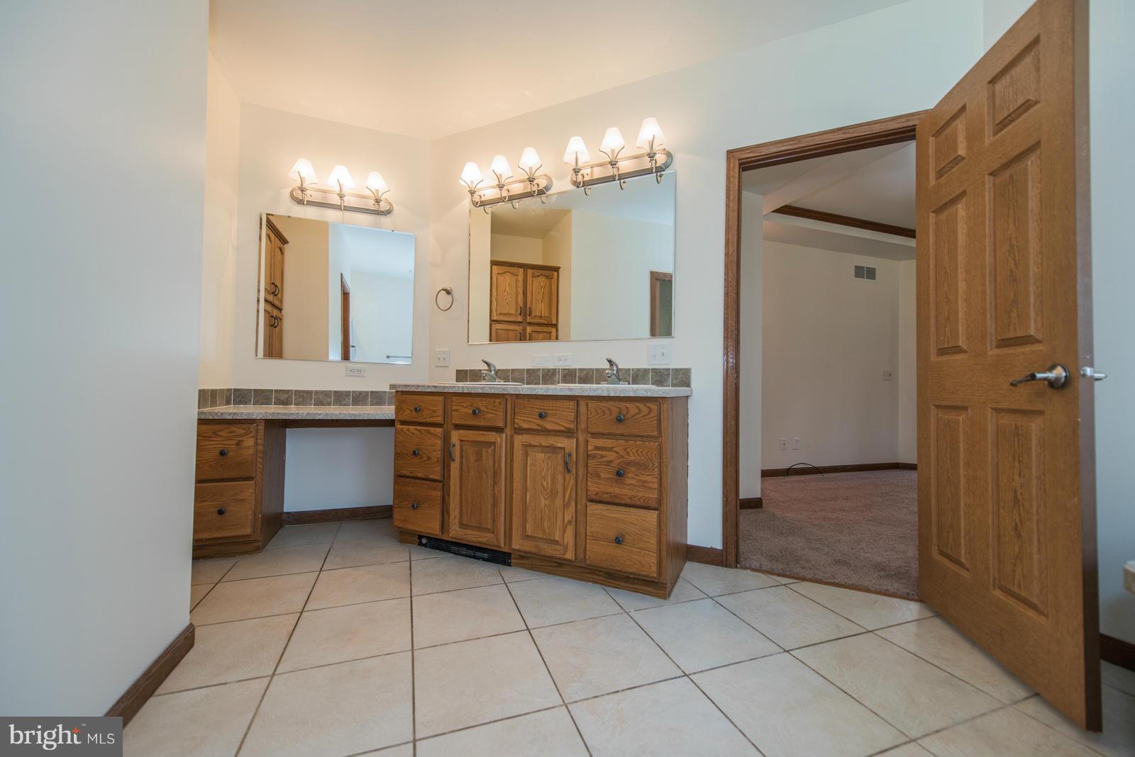 COLD SPRING FOREST - Residential