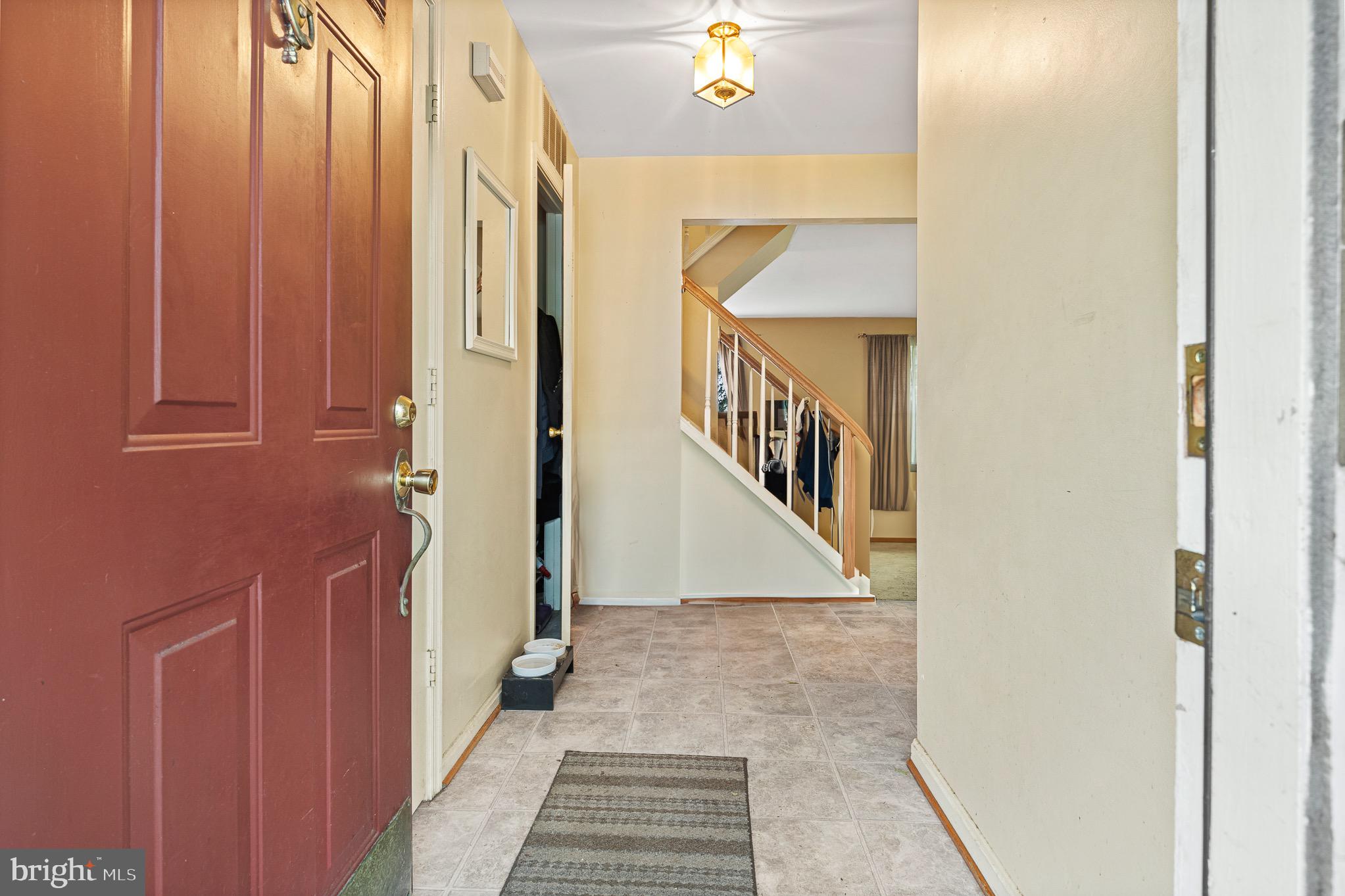 39 SILENTWOOD COURT