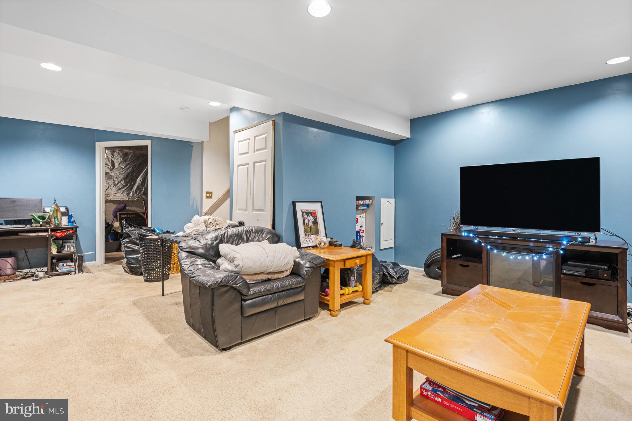 PLEASANT HILLS - Residential