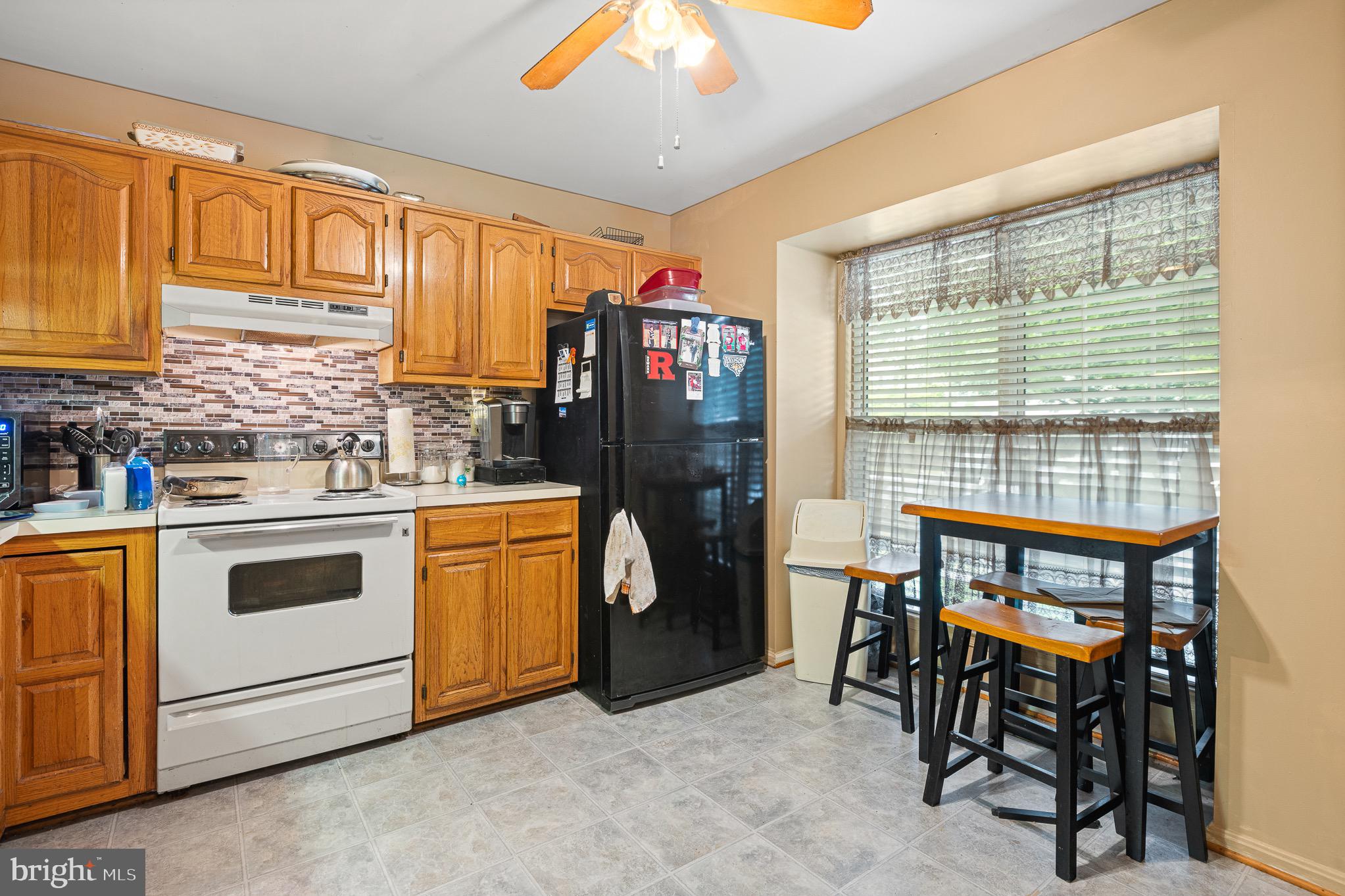 39 SILENTWOOD COURT