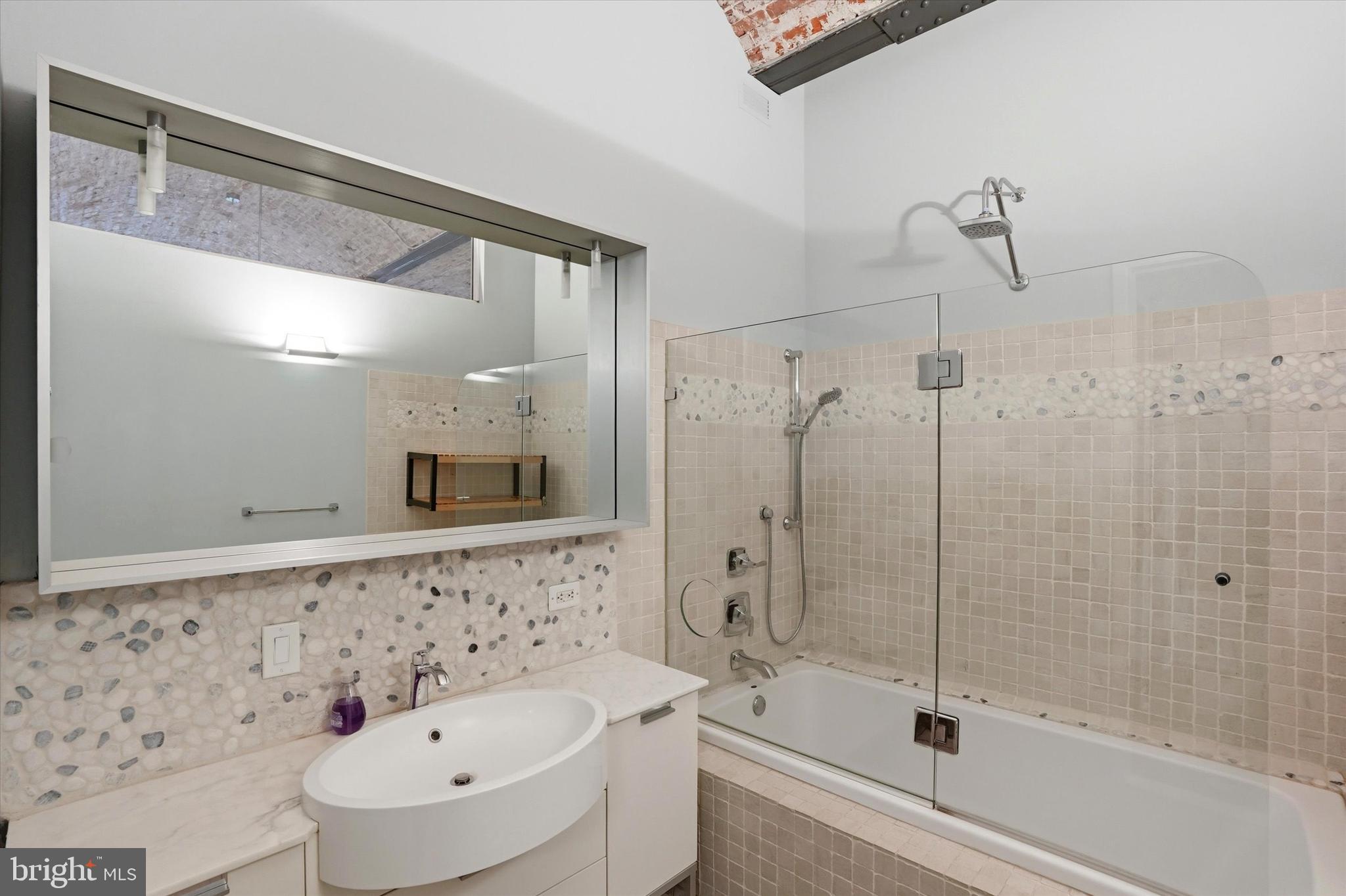 WASHINGTON SQ WEST - Residential