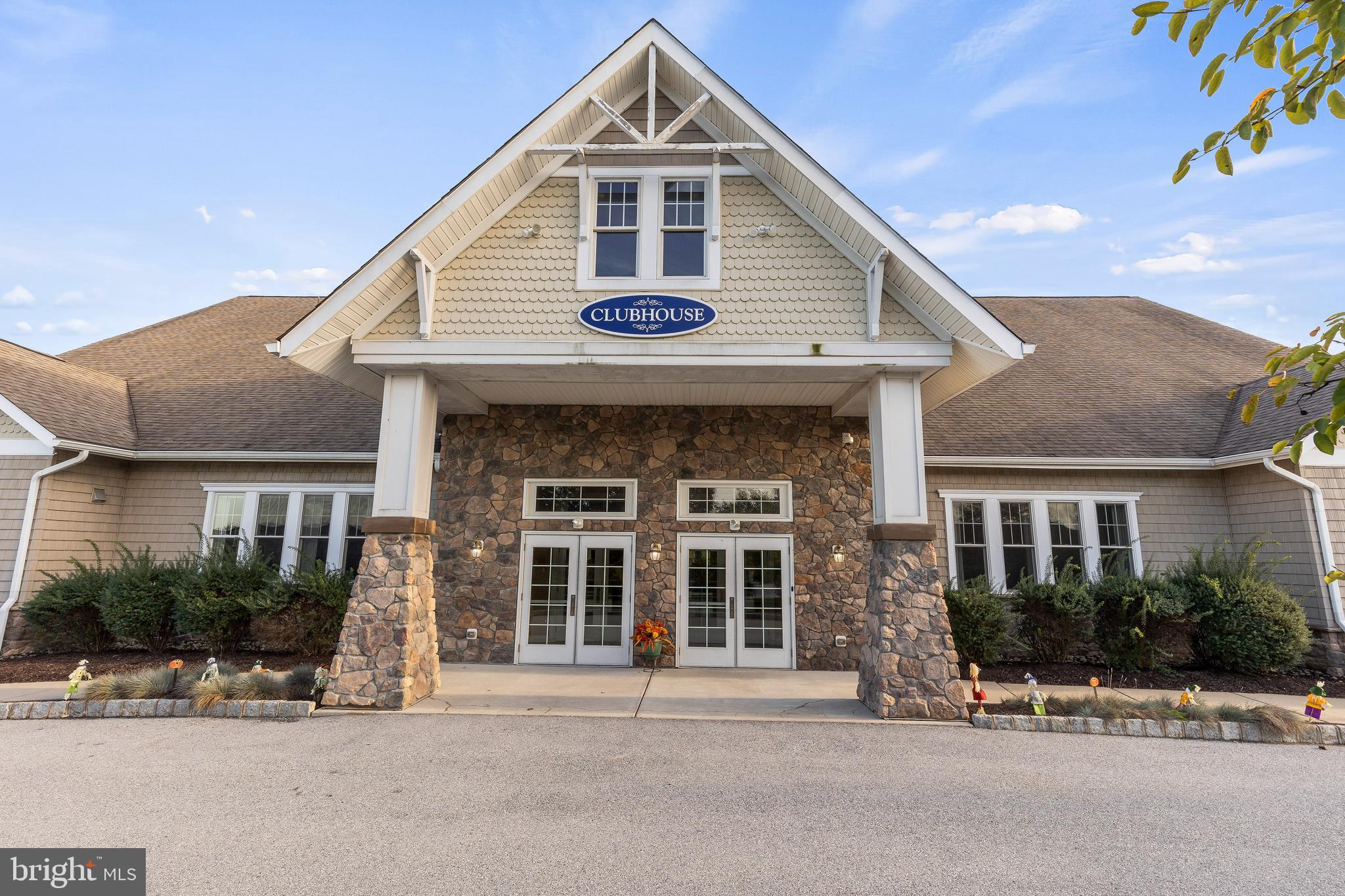VILLAGES AT HILLVIEW - Residential