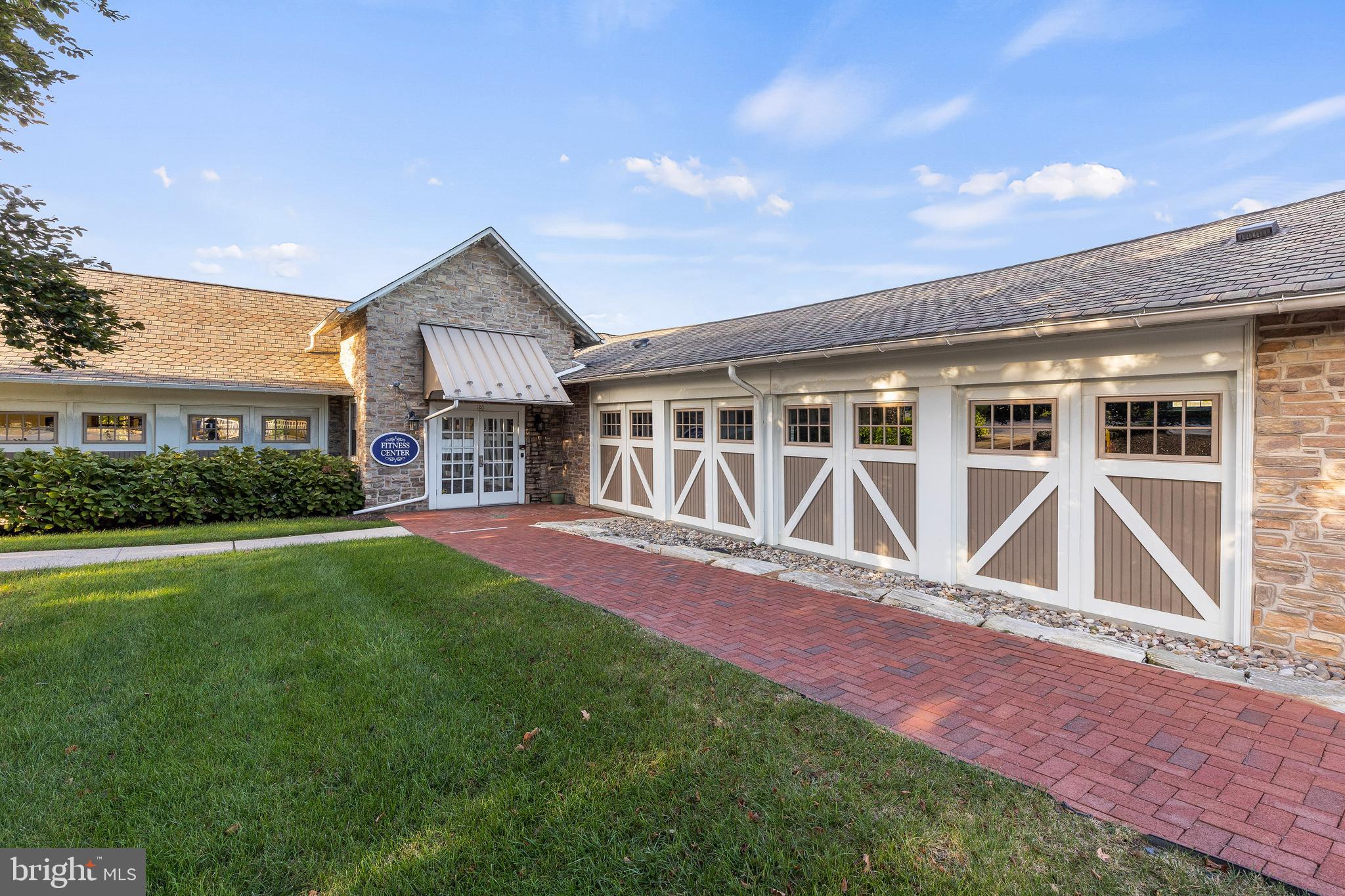 VILLAGES AT HILLVIEW - Residential