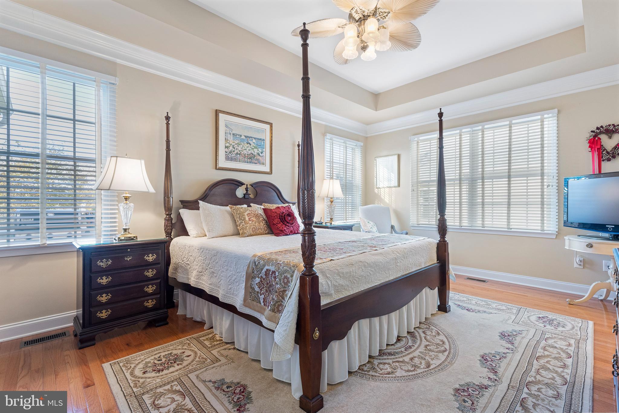 VILLAGES AT HILLVIEW - Residential