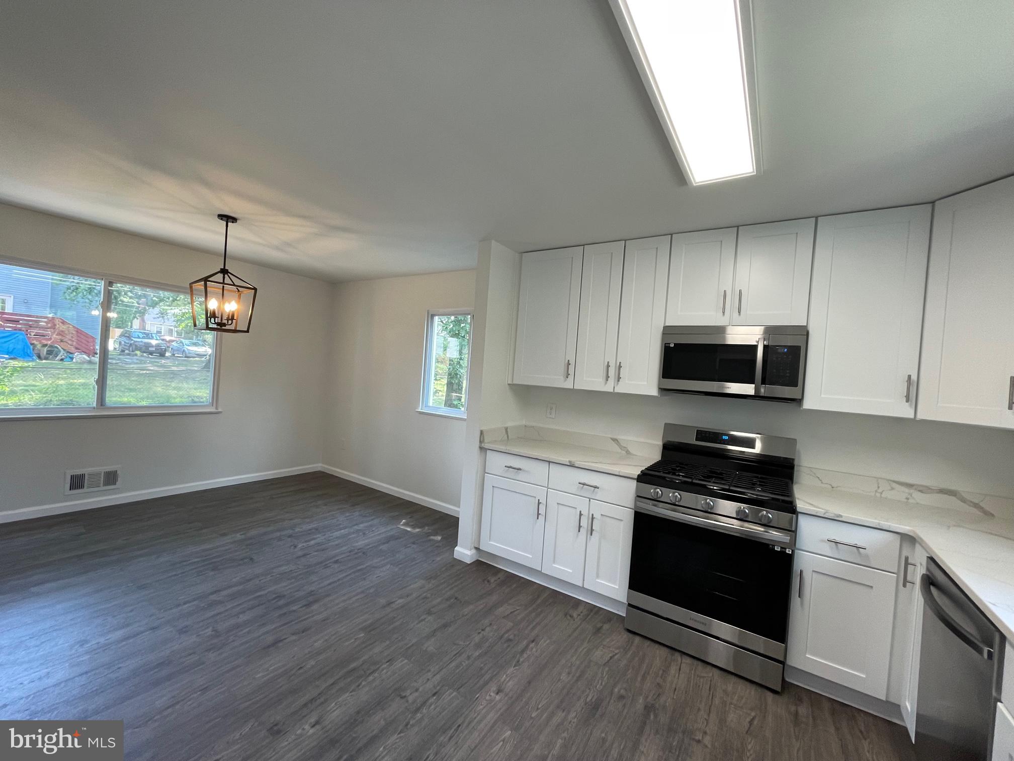 FOREST HEIGHTS - Residential