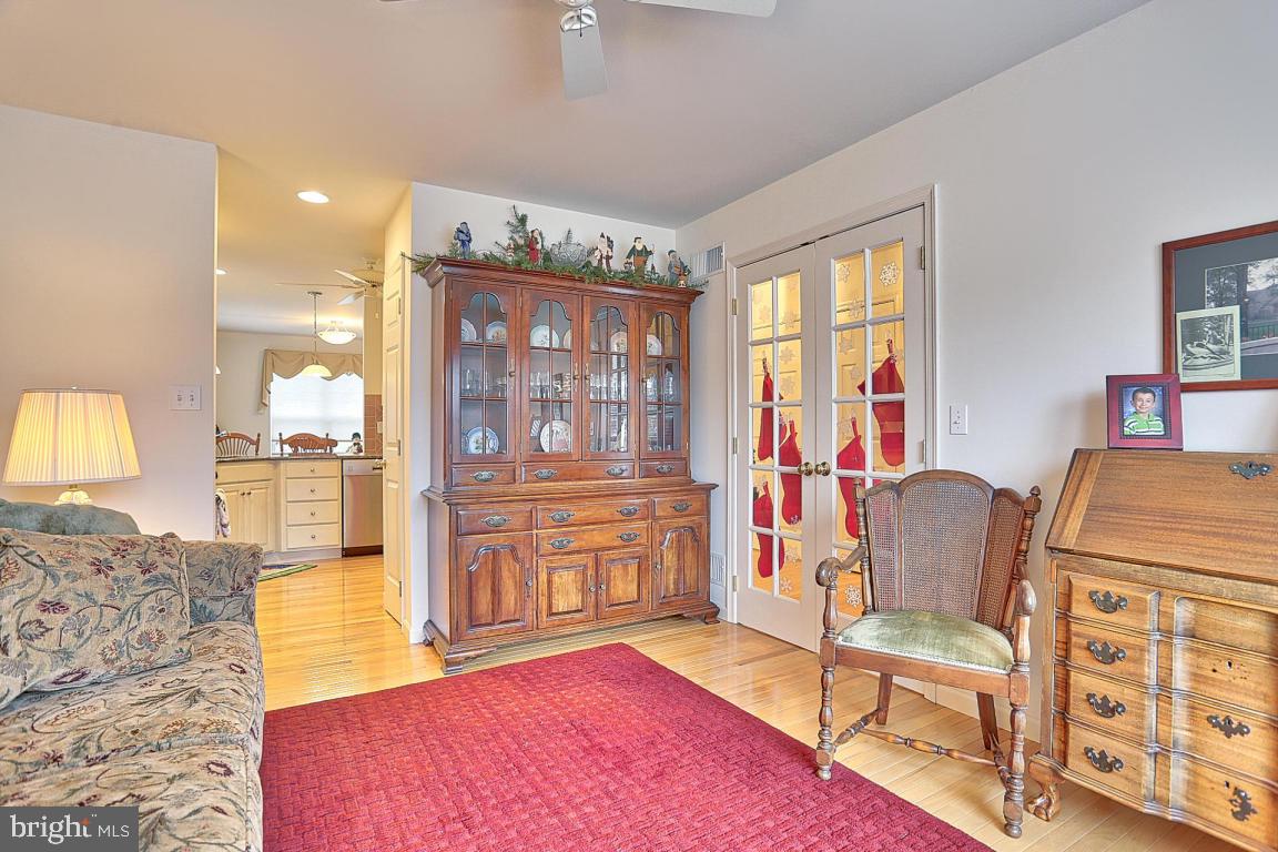 BRIGHTON - Residential