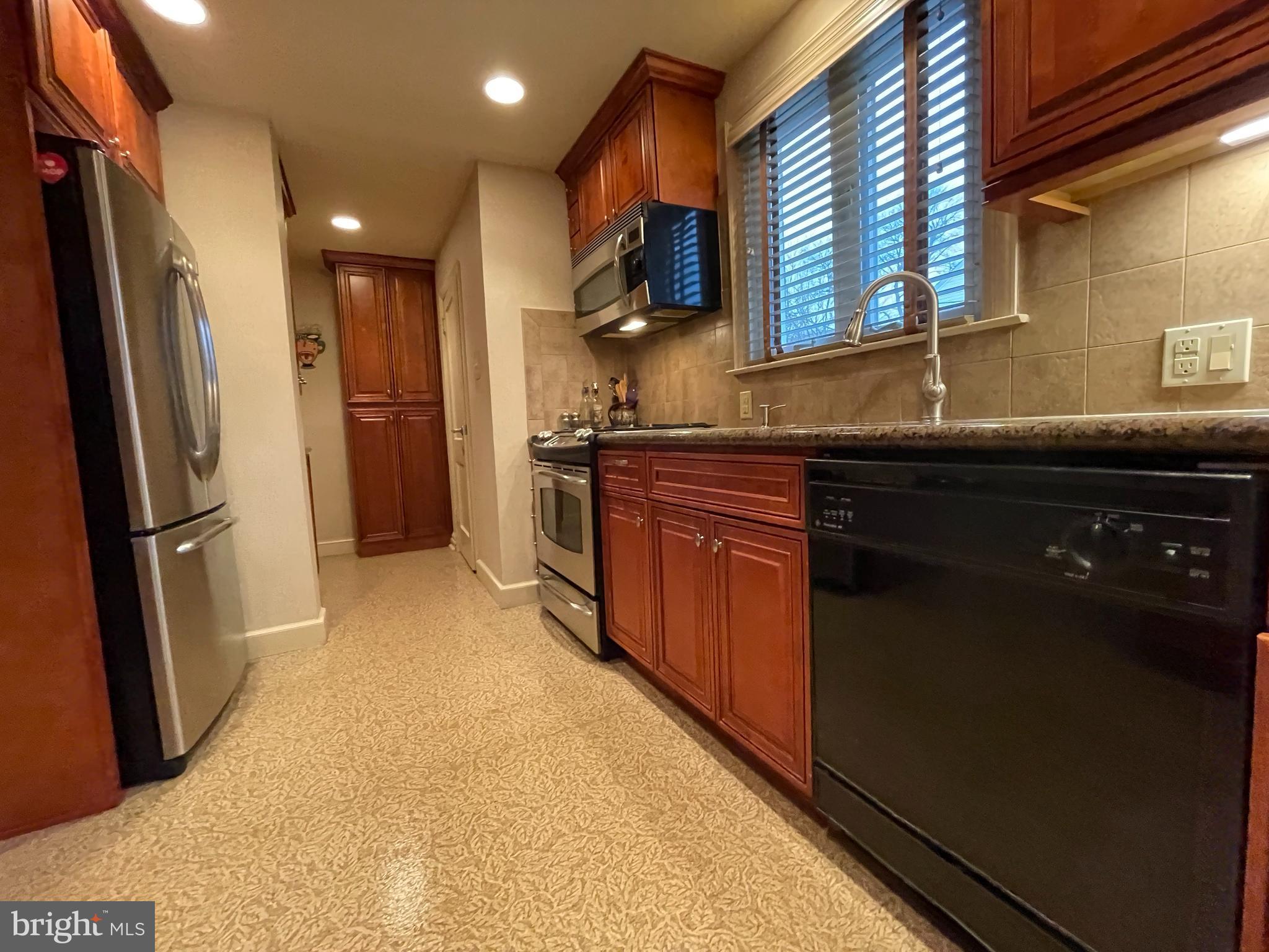 PENN WYNNE - Residential