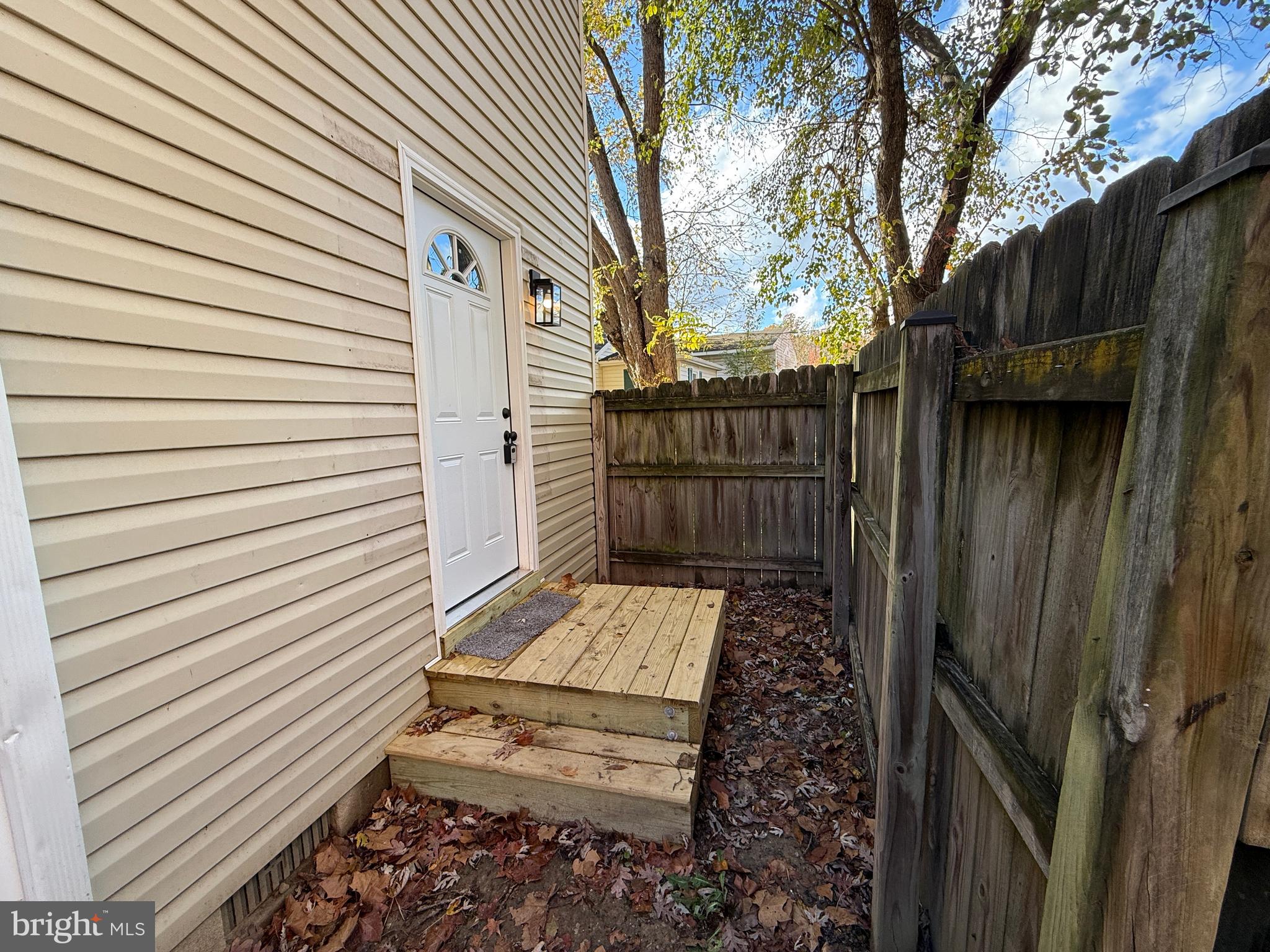 241 CAMBRIDGE STREET B