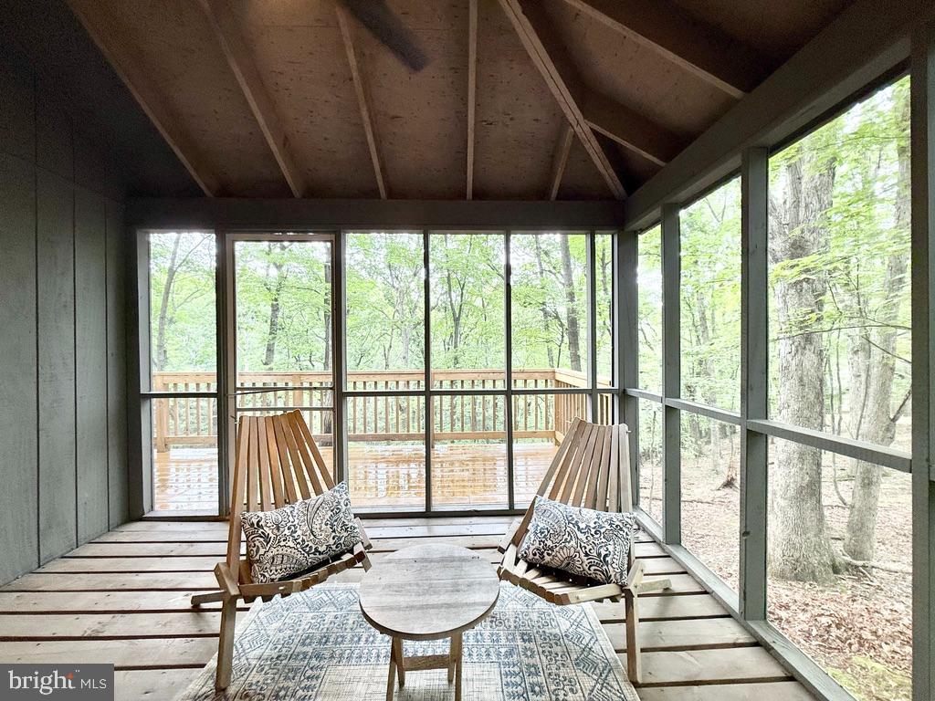 THE WOODS - Residential