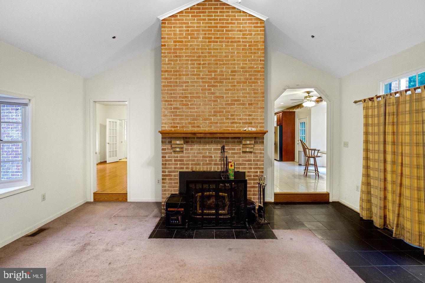 WEST END FARMS - Residential