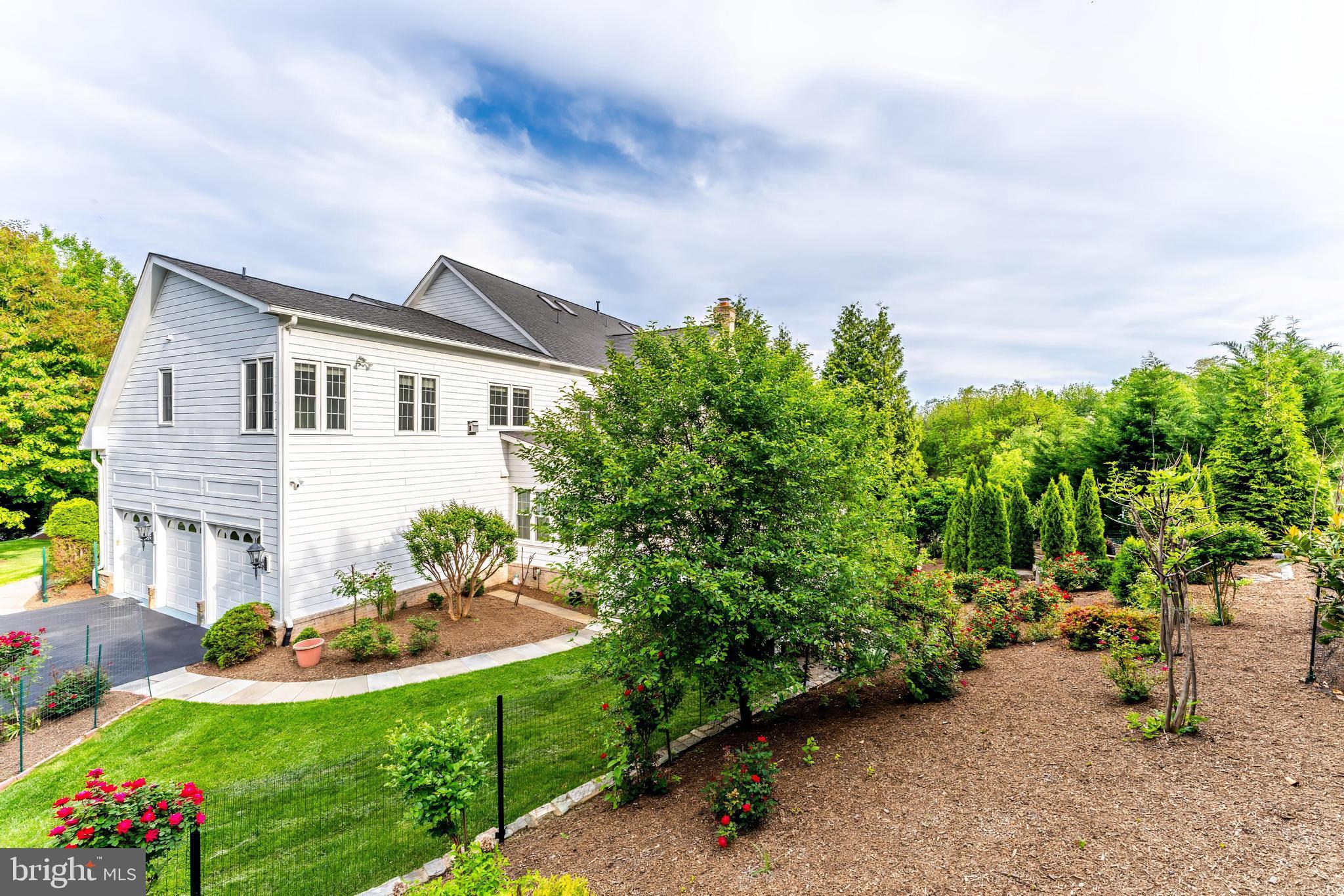 BEACON HILL - Residential