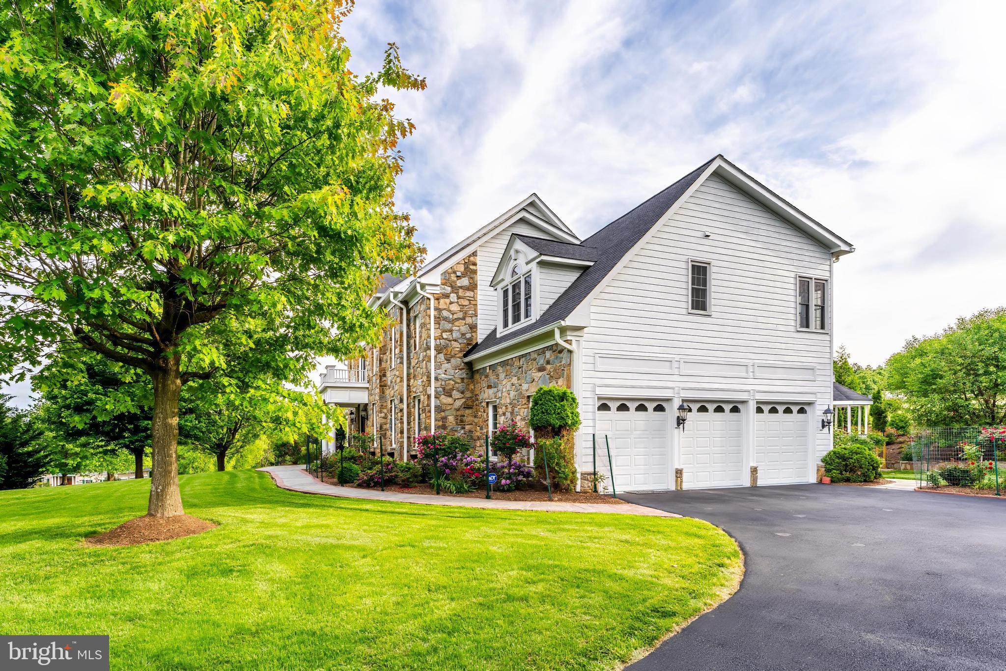 BEACON HILL - Residential