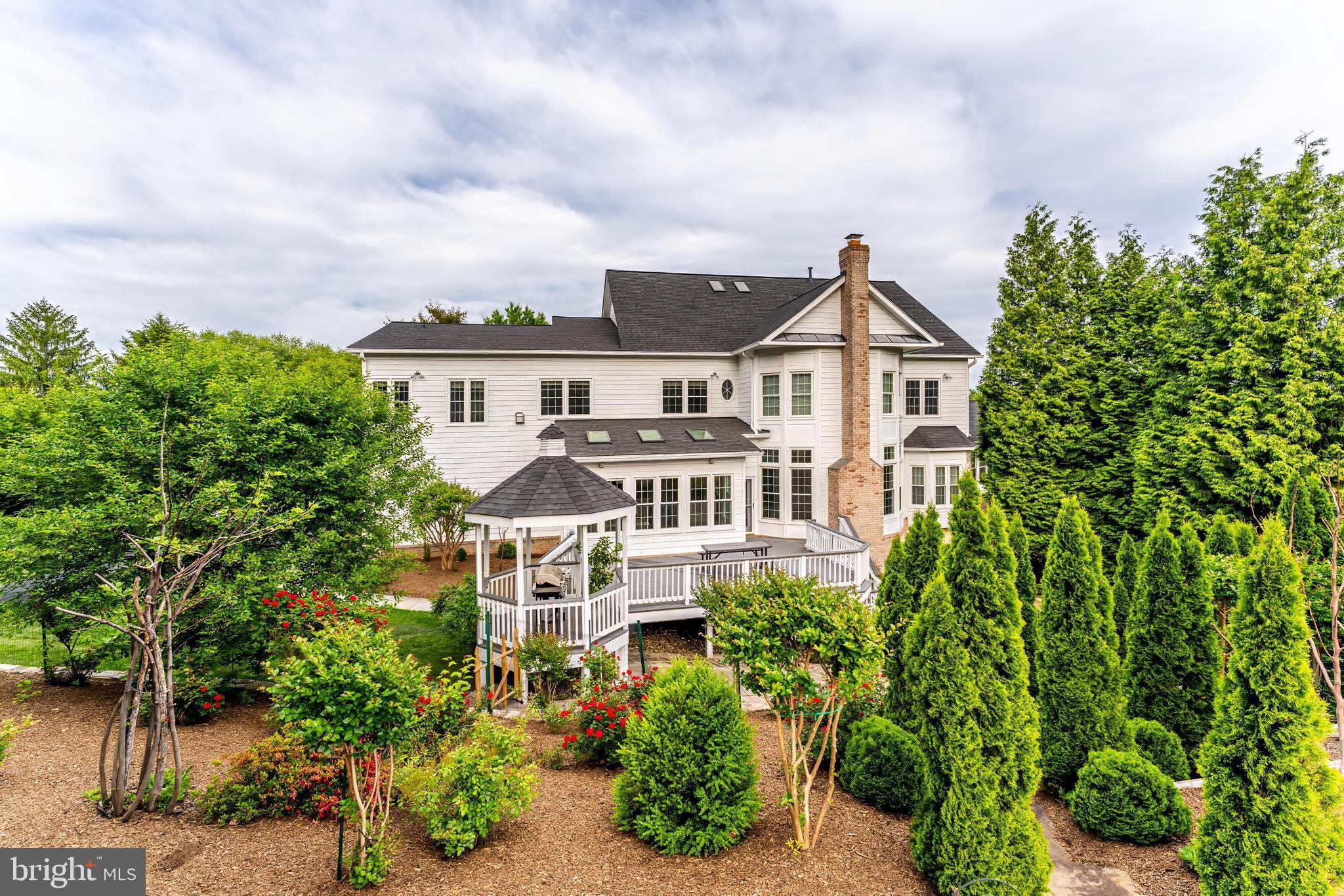 BEACON HILL - Residential