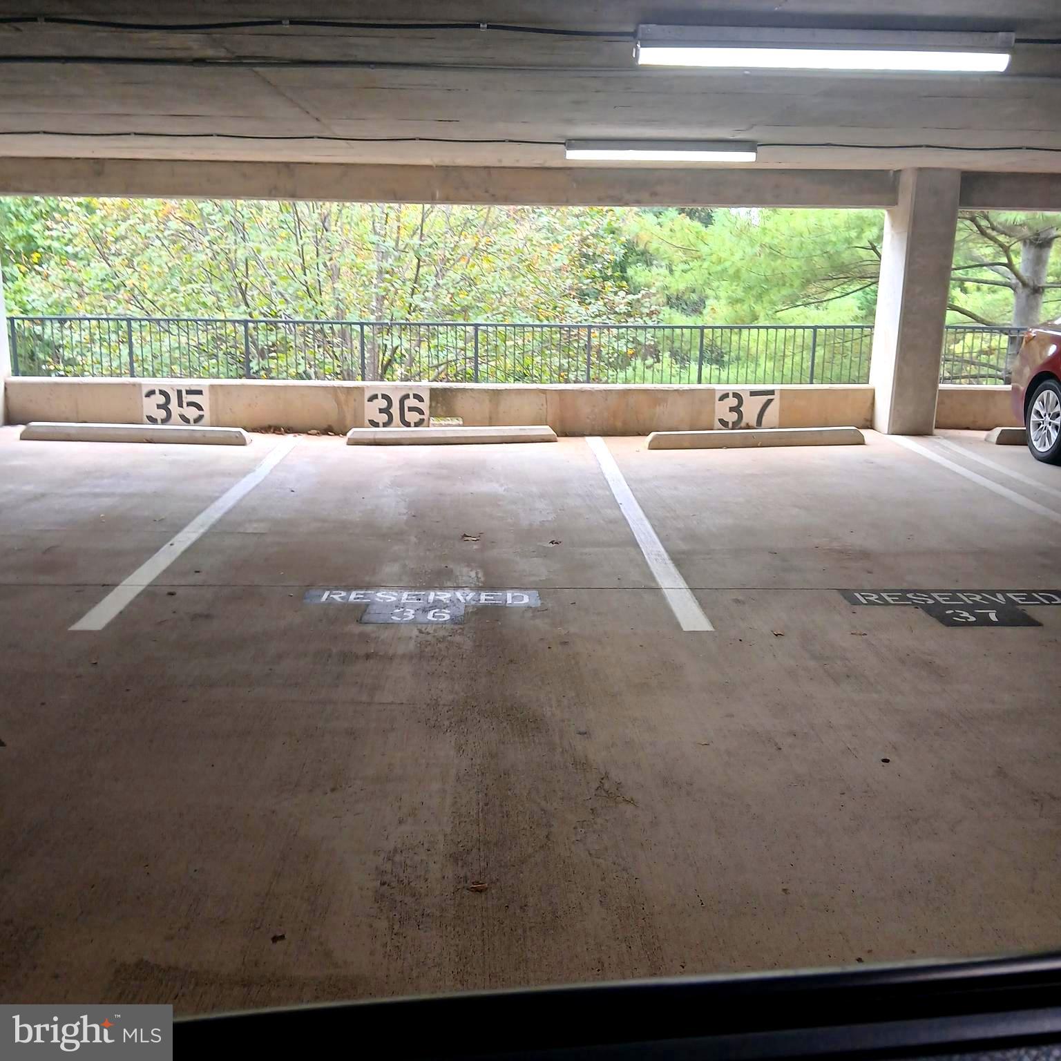 FAIRFAX RIDGE CONDOS - Residential Lease