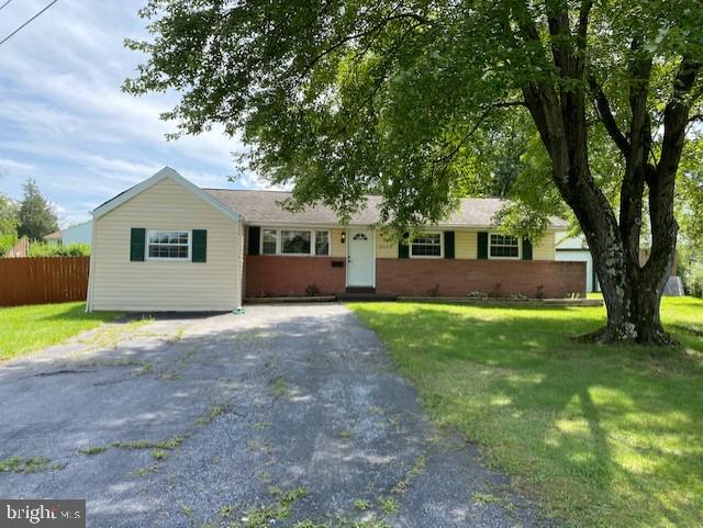 BLOSSOM HILLS - Residential Lease