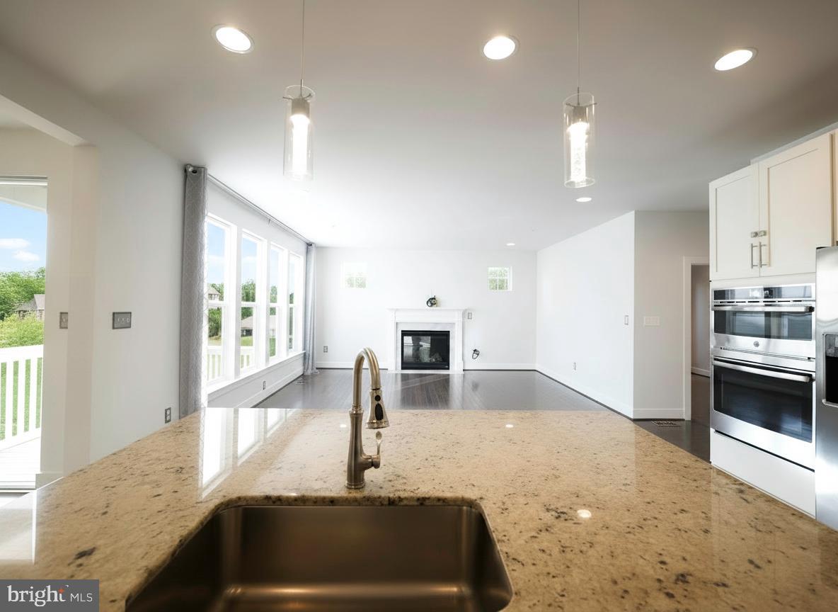 TWO RIVERS - Residential