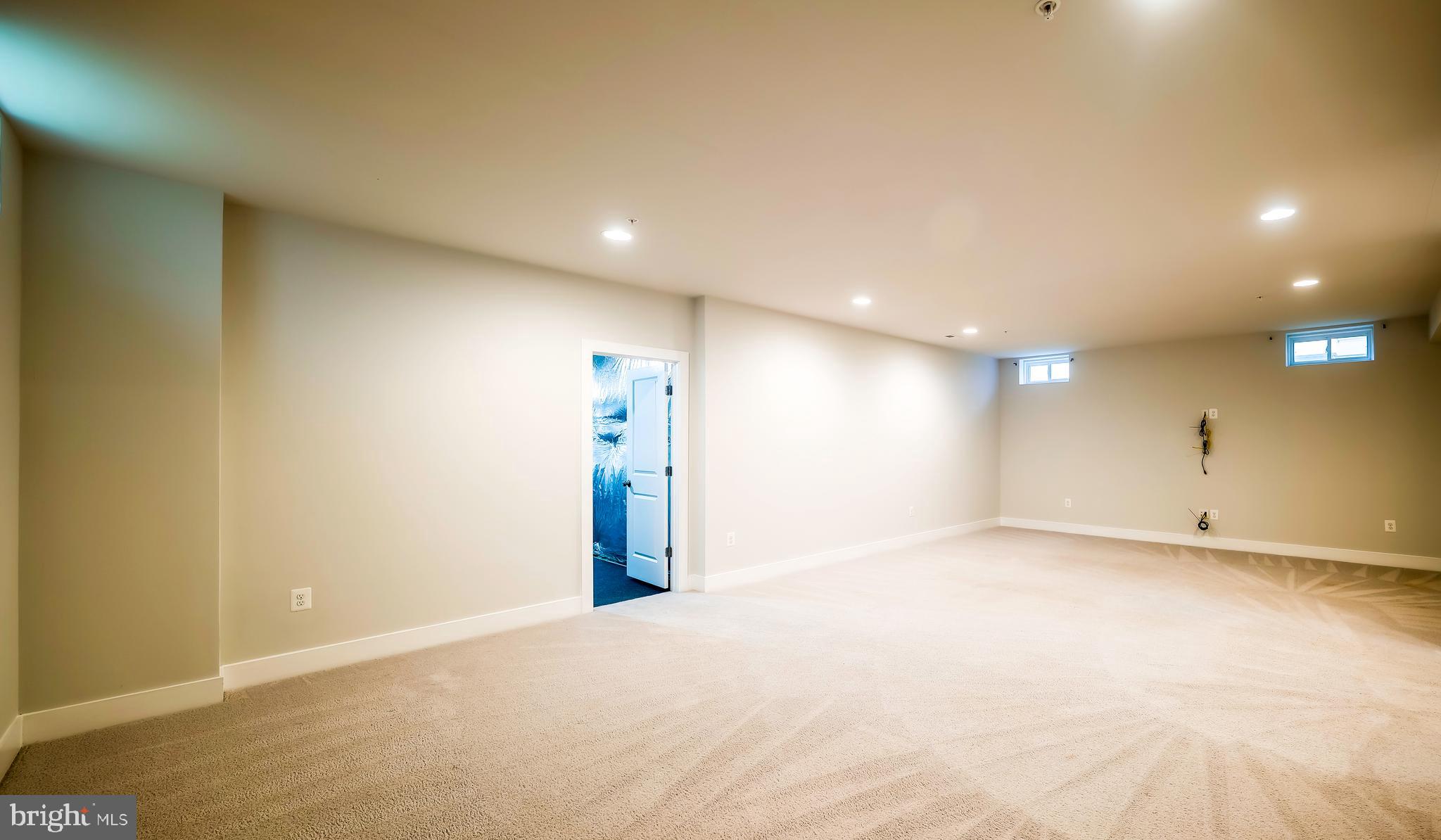 TWO RIVERS - Residential