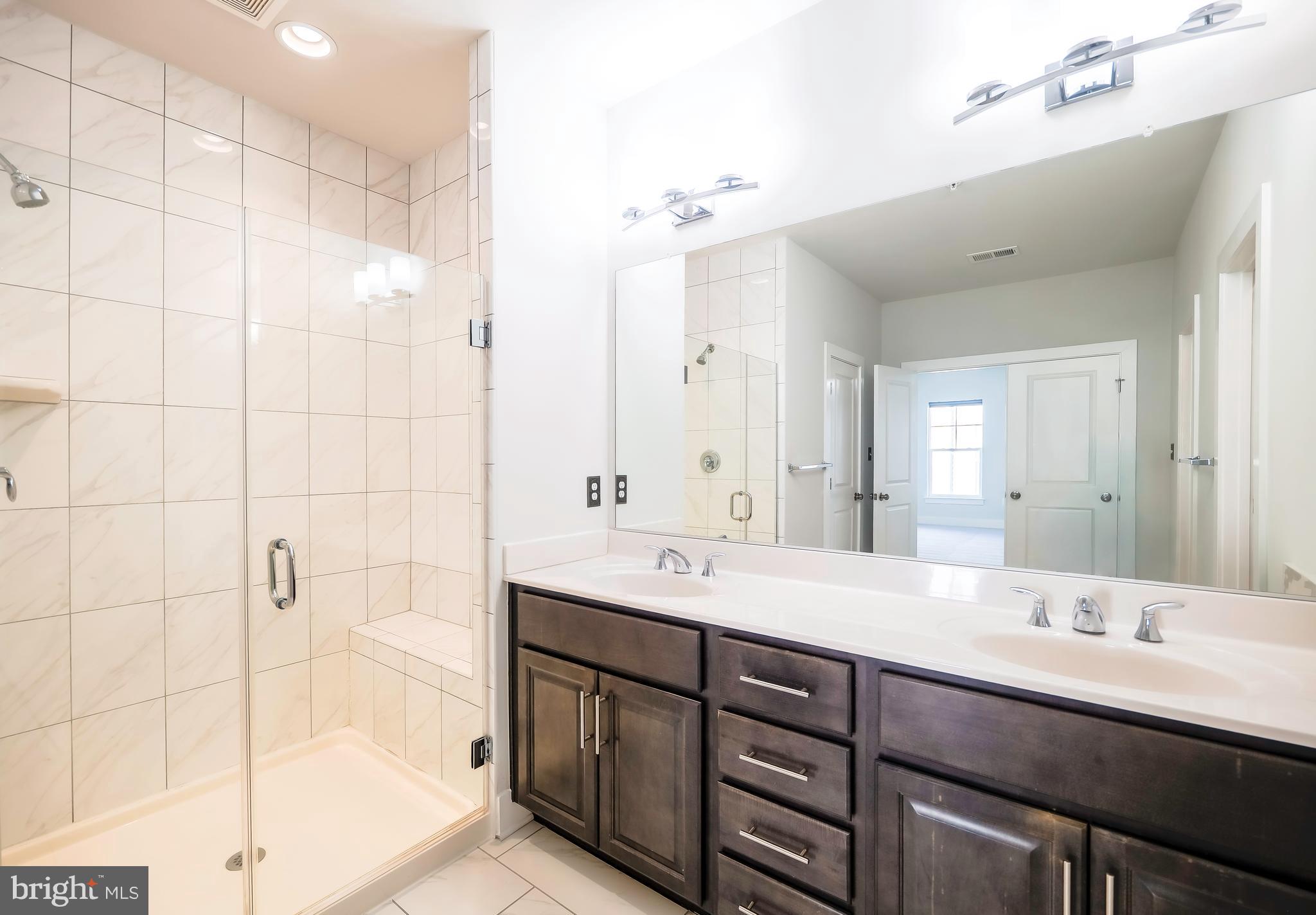 TWO RIVERS - Residential